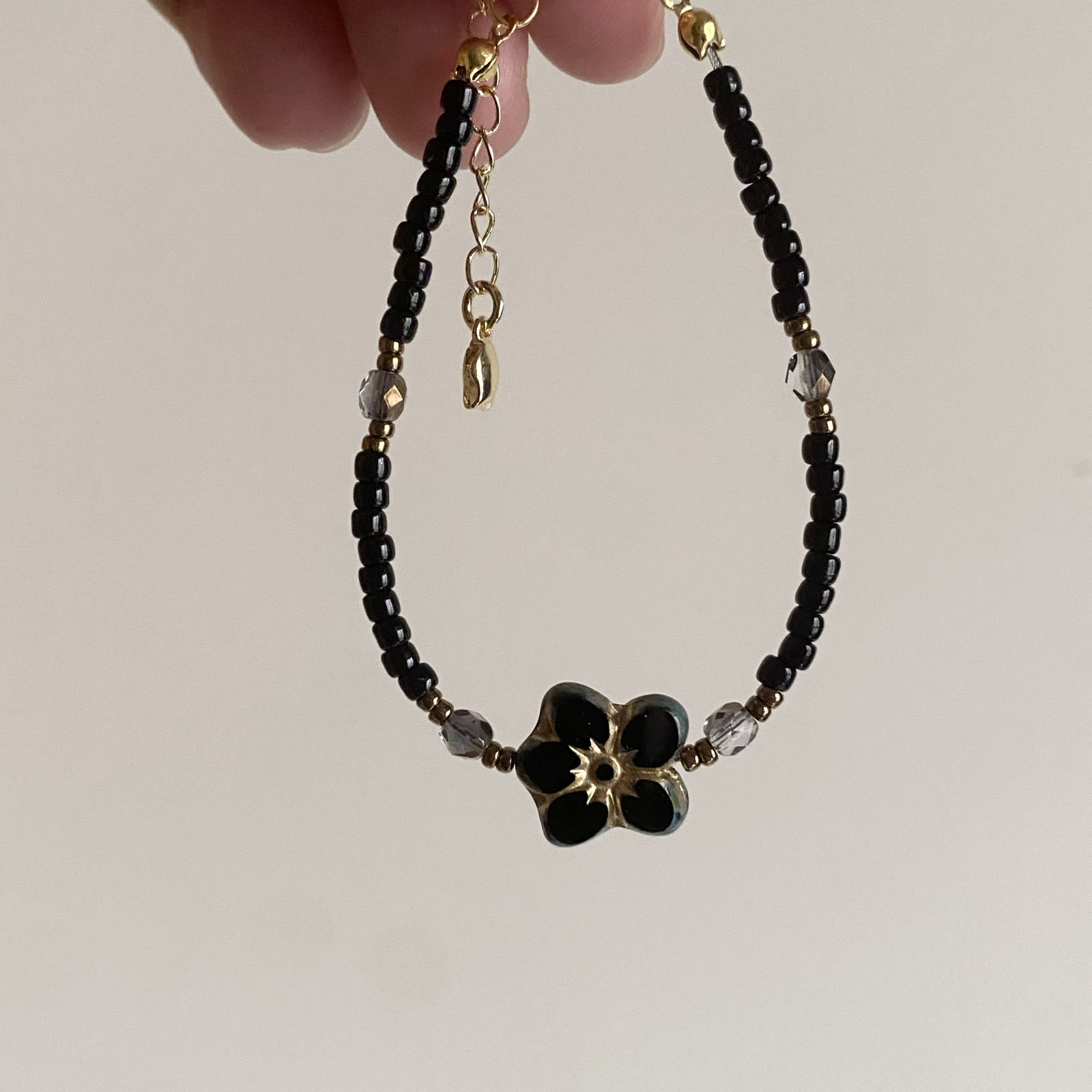 墨黑捷克花珠手鏈