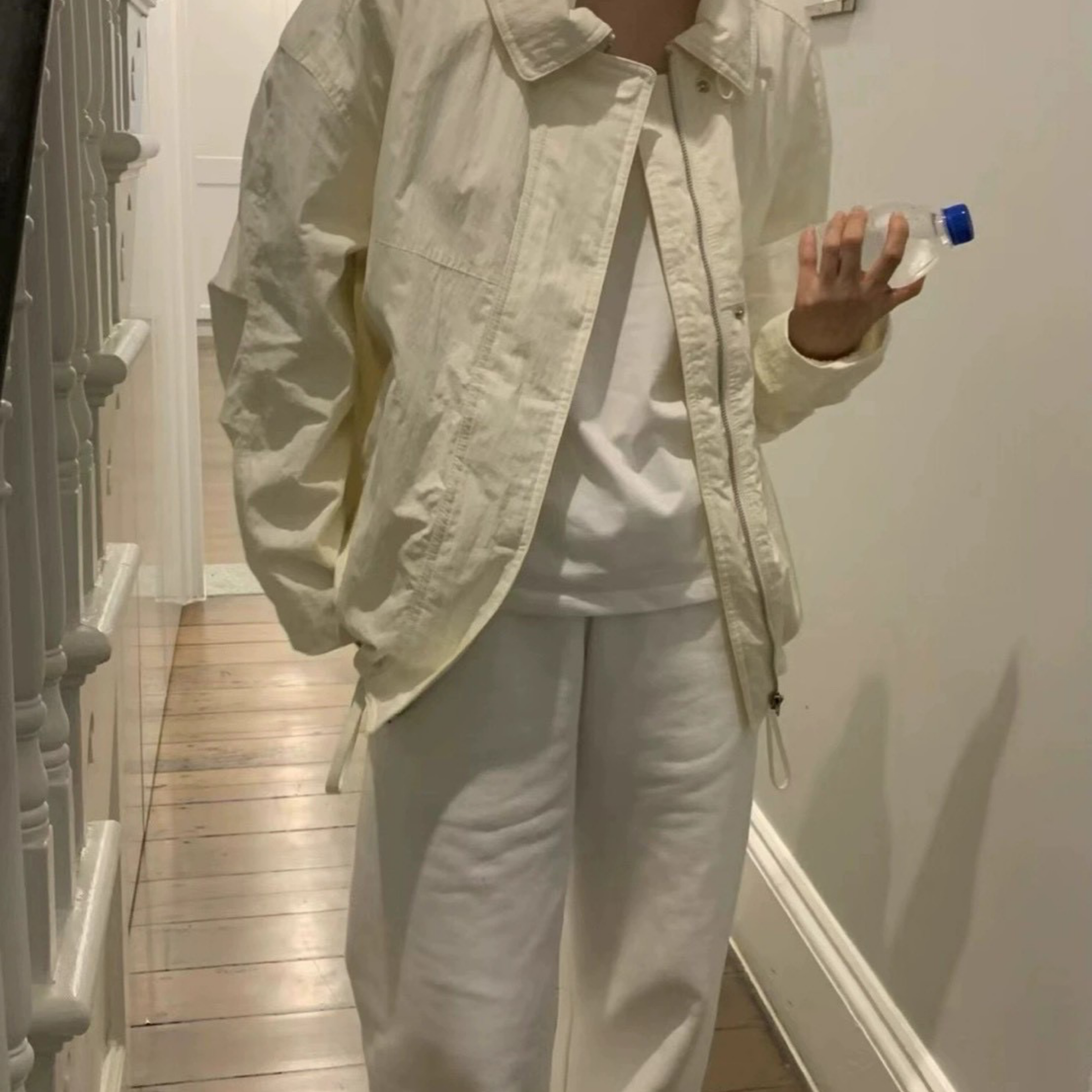 26/4  brunch休閒薄棉抽繩拉鍊尼龍翻領夾克短外套  #D