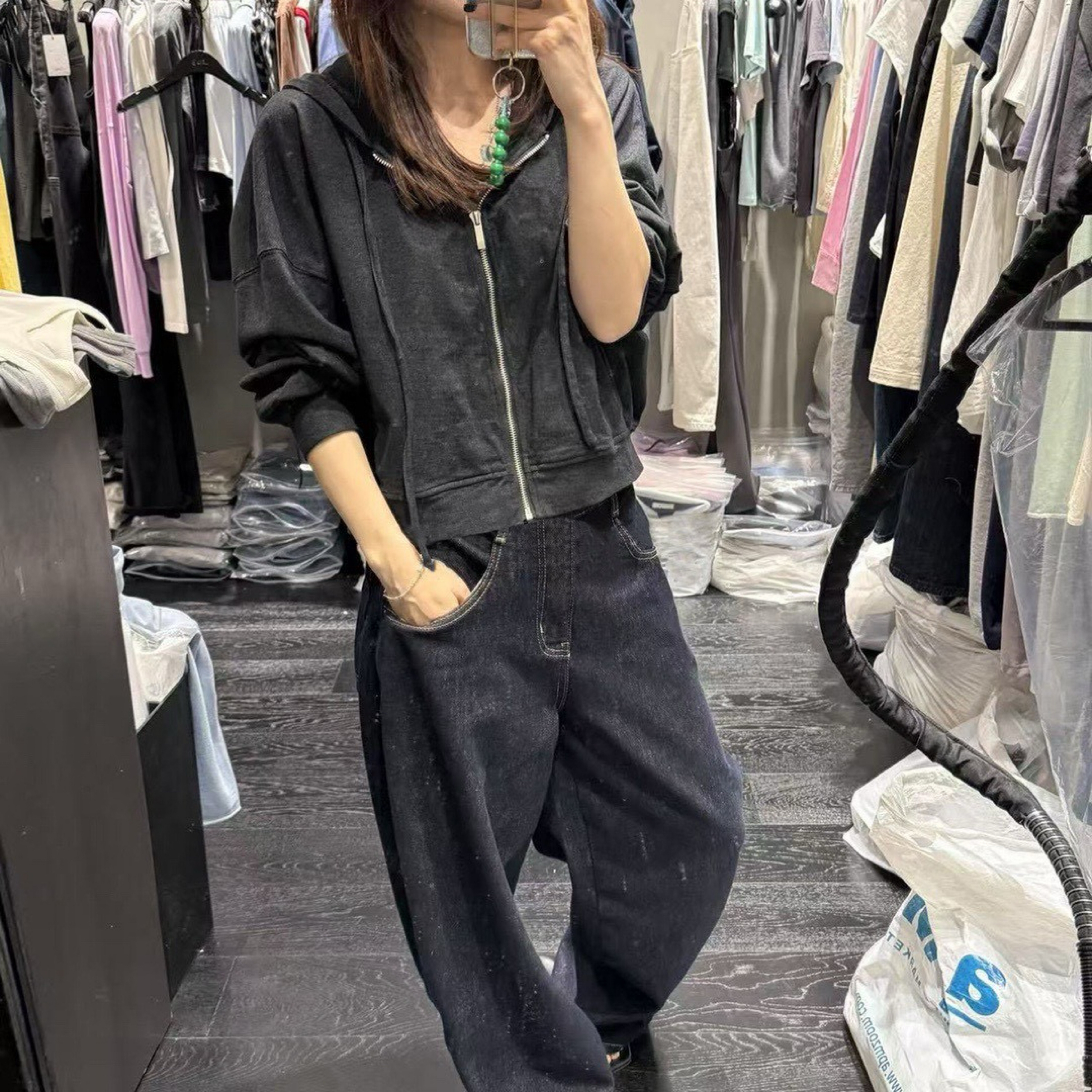 26/5  高腰做舊寬松休閒牛仔褲  #D
