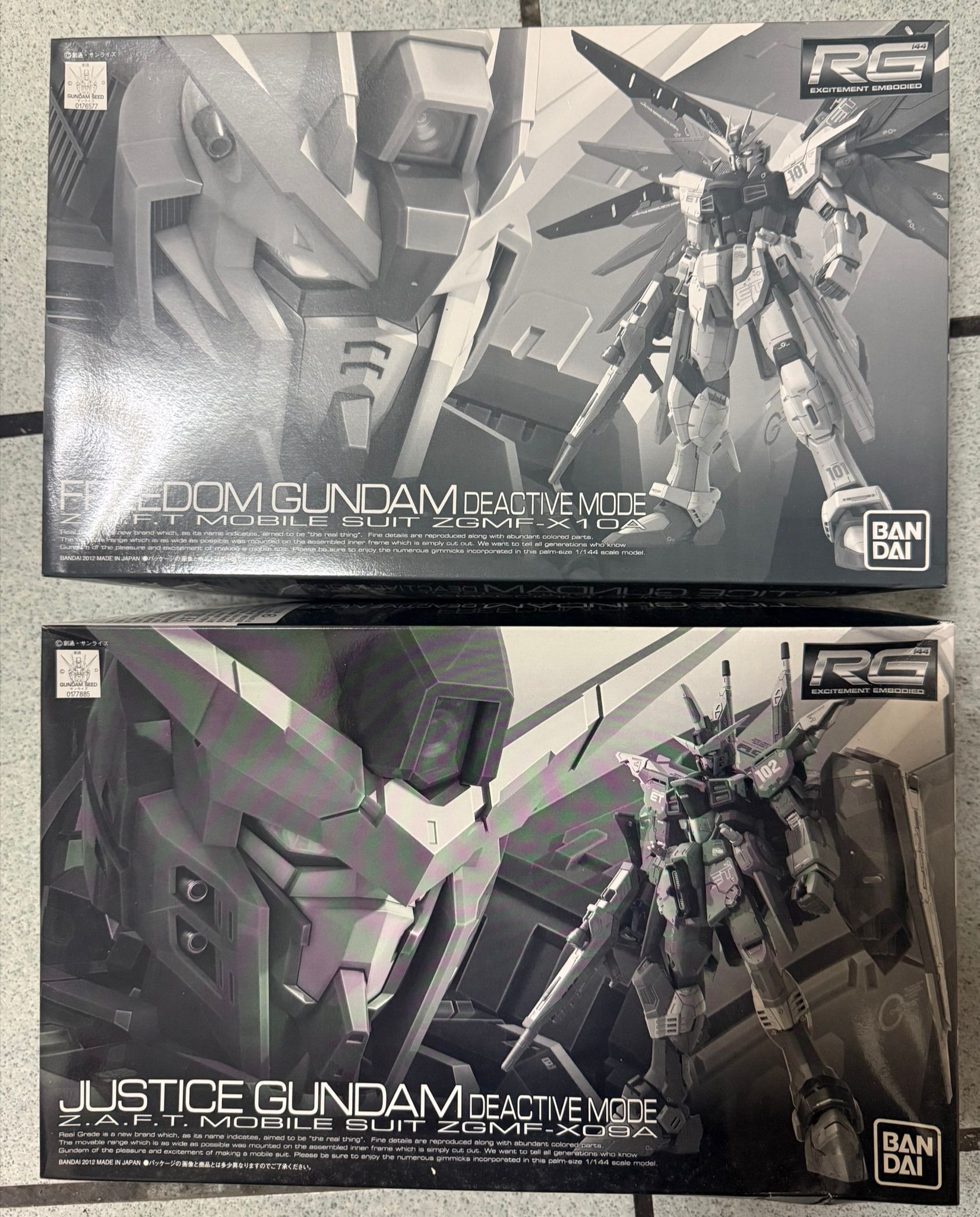 RG 1/144 自由鋼彈 正義鋼彈 未啟動模式