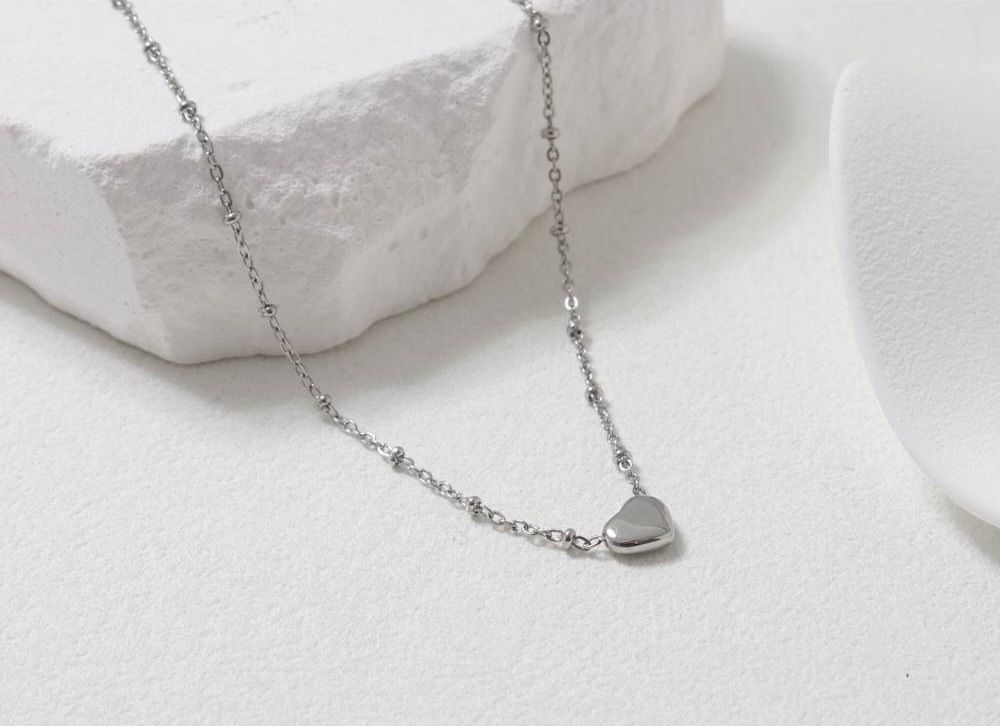 Mini Love 銀心鍊｜極簡愛心鎖骨鍊