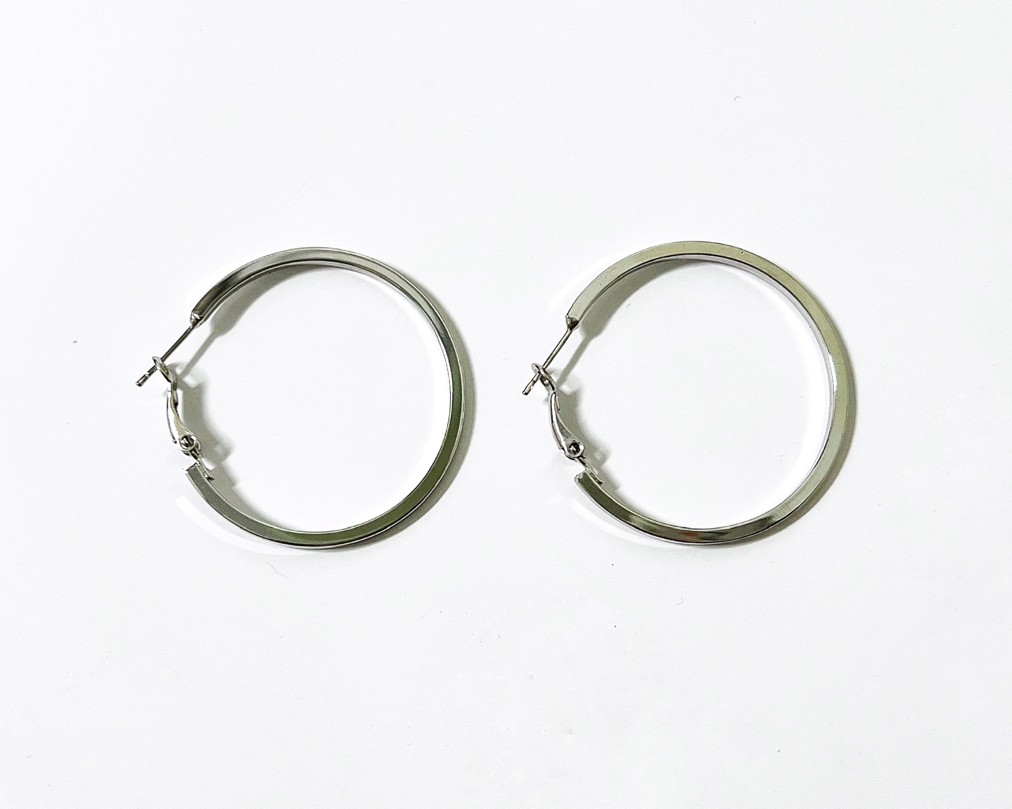 拾 • 冷冽流線的圓弧