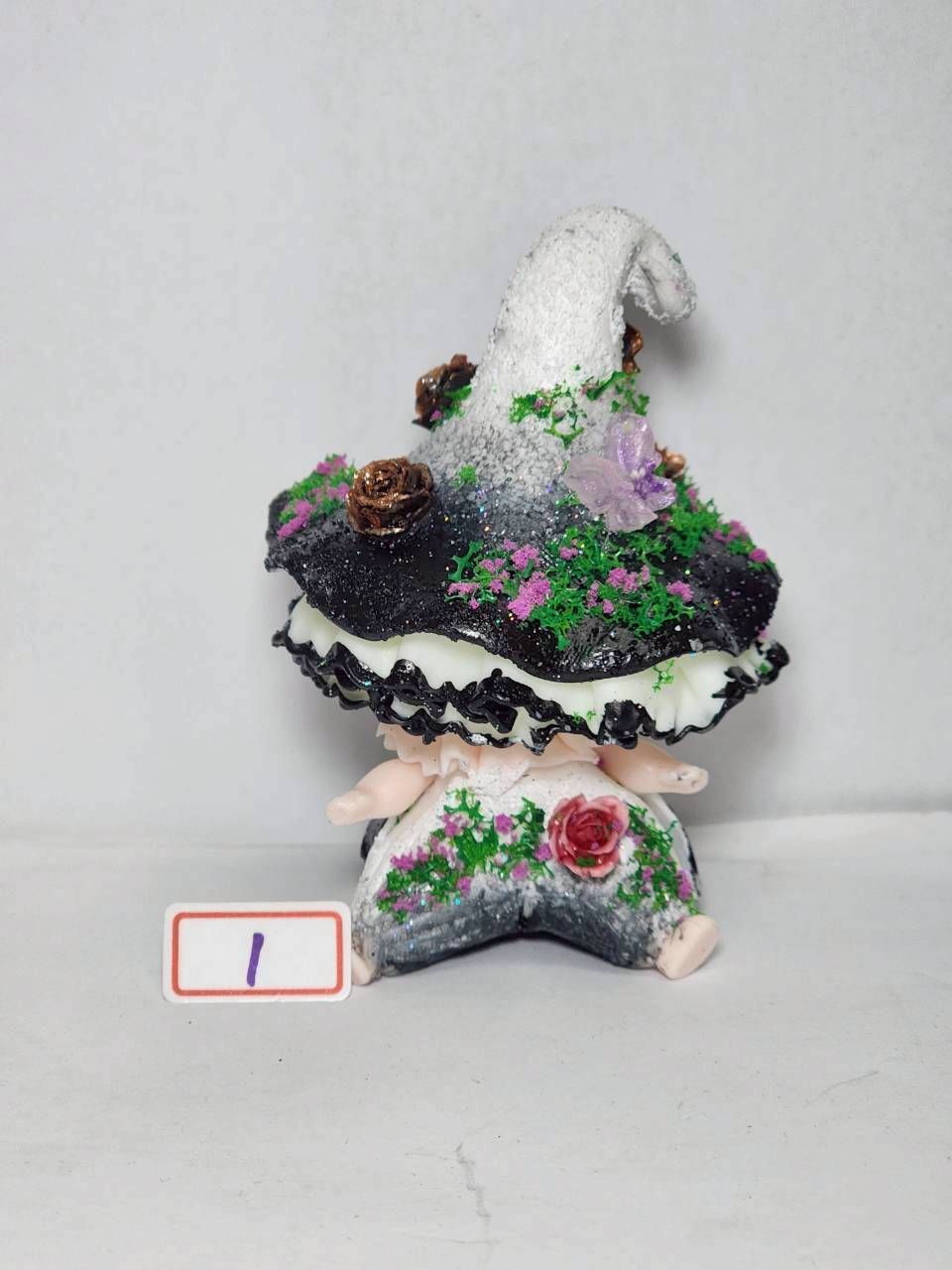 很哇賽手作-蘑菇精靈擺件-金黃黑白橘紅系列