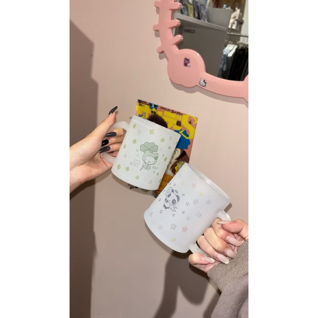 淡系磨砂玻璃杯