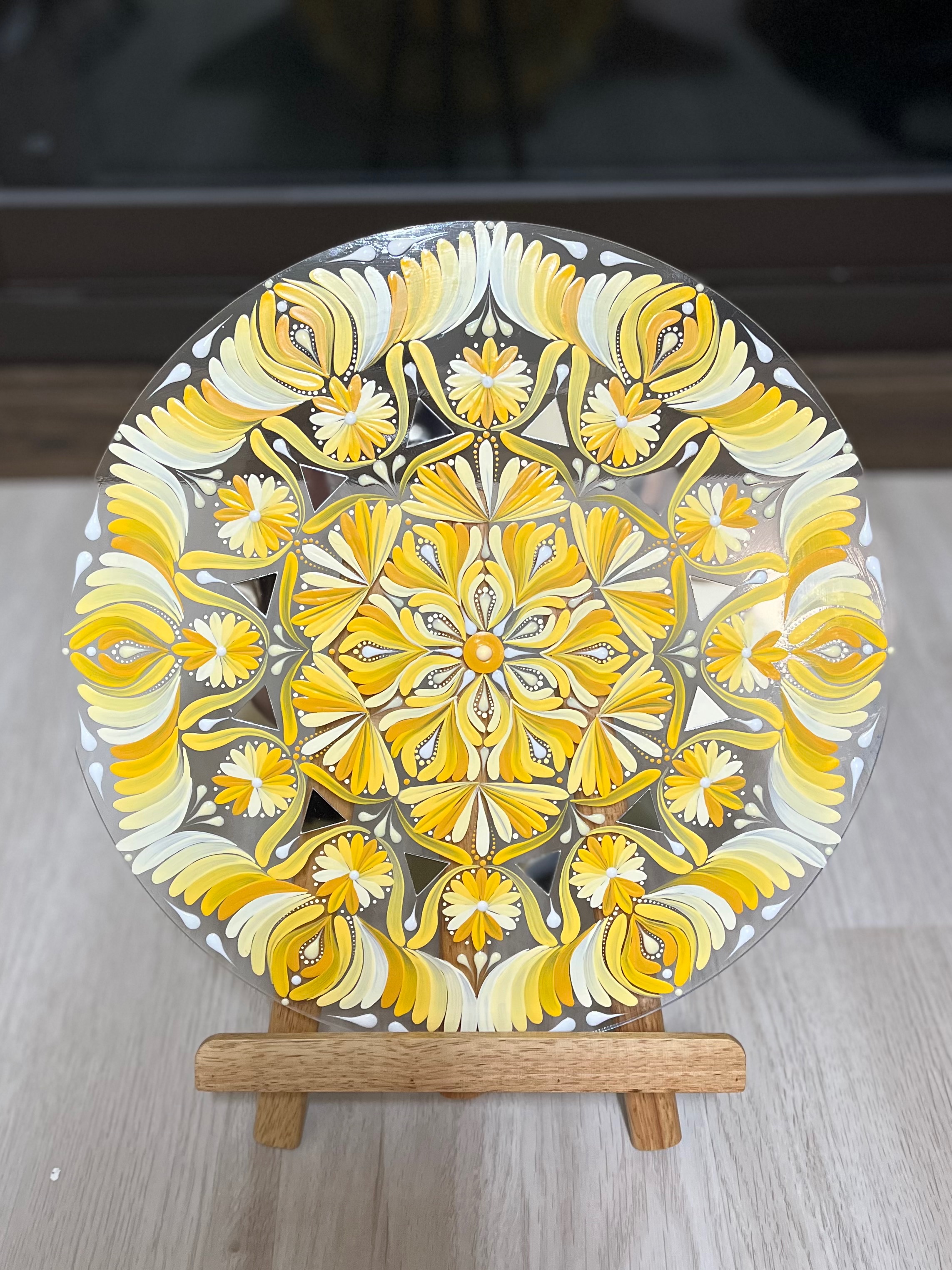 《太陽花》- 32 * 32 * 0.3cm