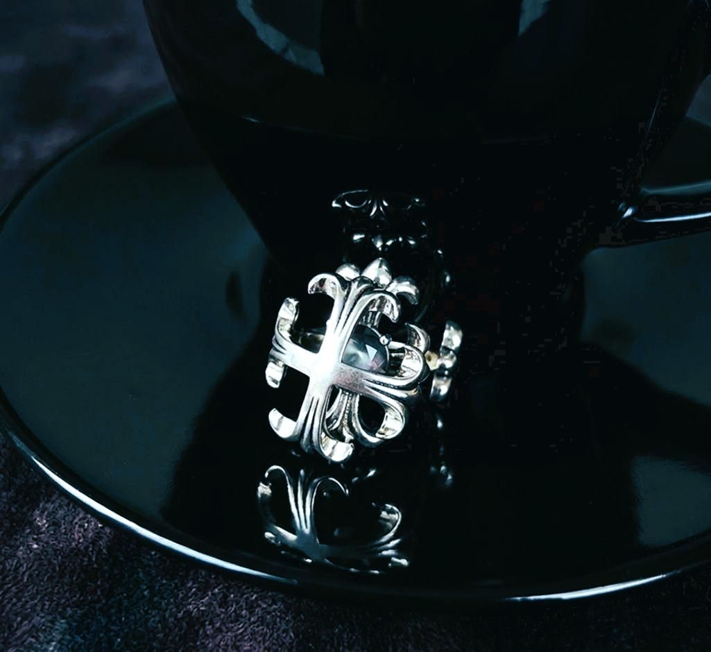 經典花卉十字架戒指 / 復古雕花純銀開口戒 /復古花卉十字架銀戒 -