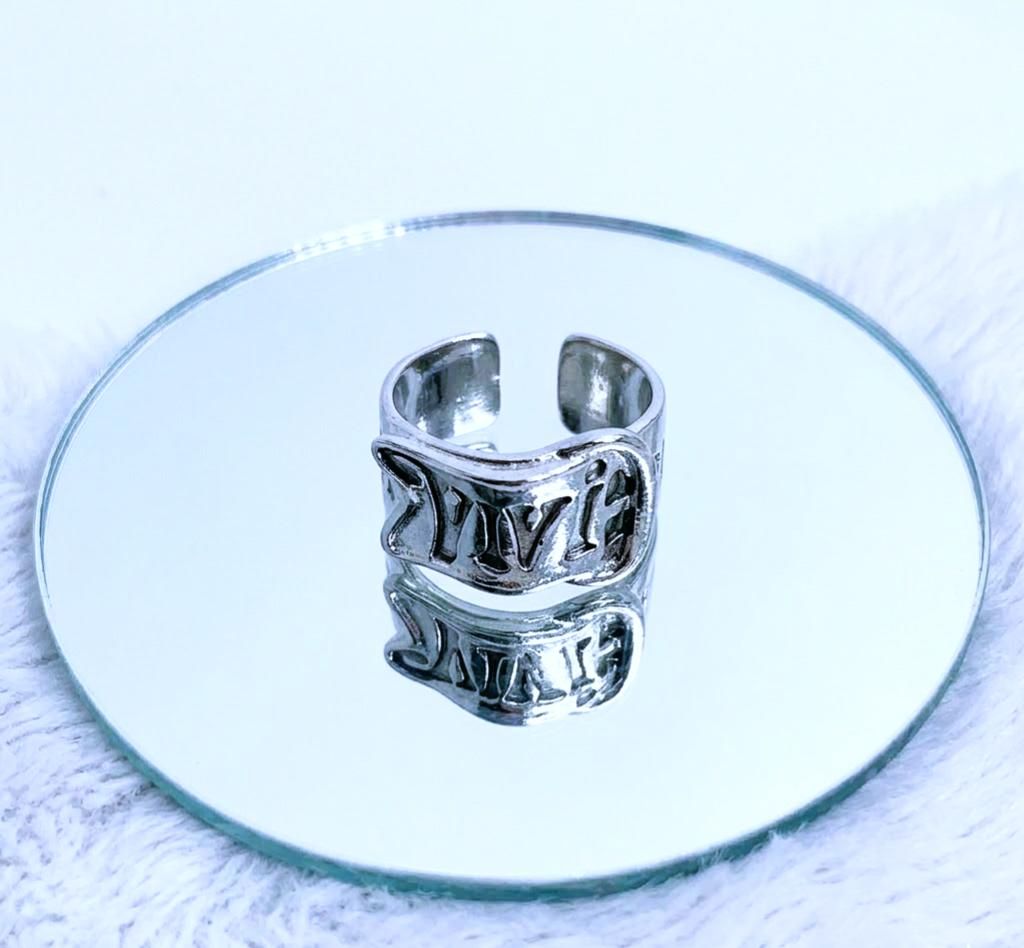 經典皮帶扣造型戒指 / 浮雕字母開口戒