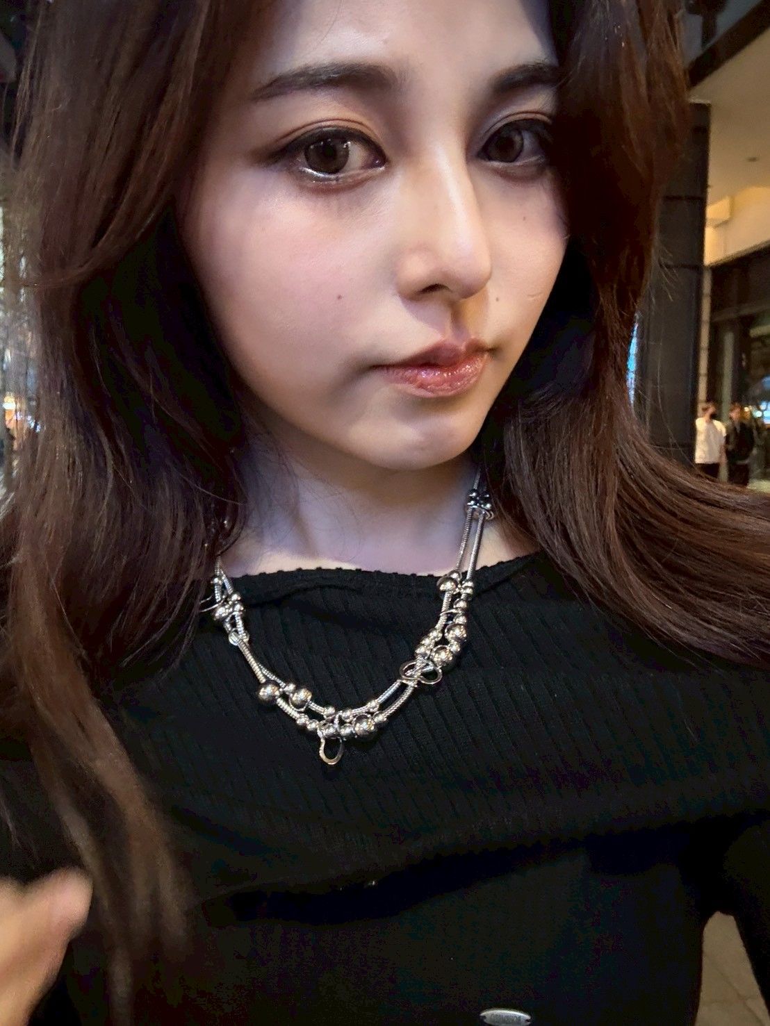 【幾何流動】 質感銀色圓珠飾層次鎖骨鍊韓星指名穿搭款！幾何圓珠點綴雙鏈條項鍊 - 歐美街頭感 / 個性配飾