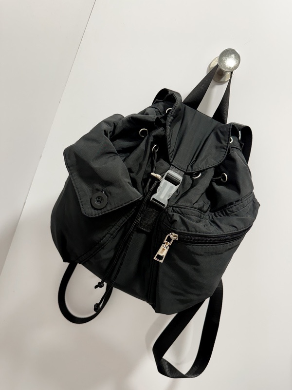 闆娘愛用/旅遊必備輕質感後背包