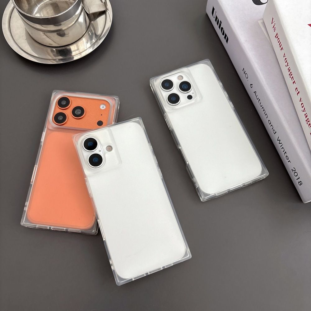 11 p.m.| 極簡霧面磨砂直角方形iPhone手機殼（14-17）