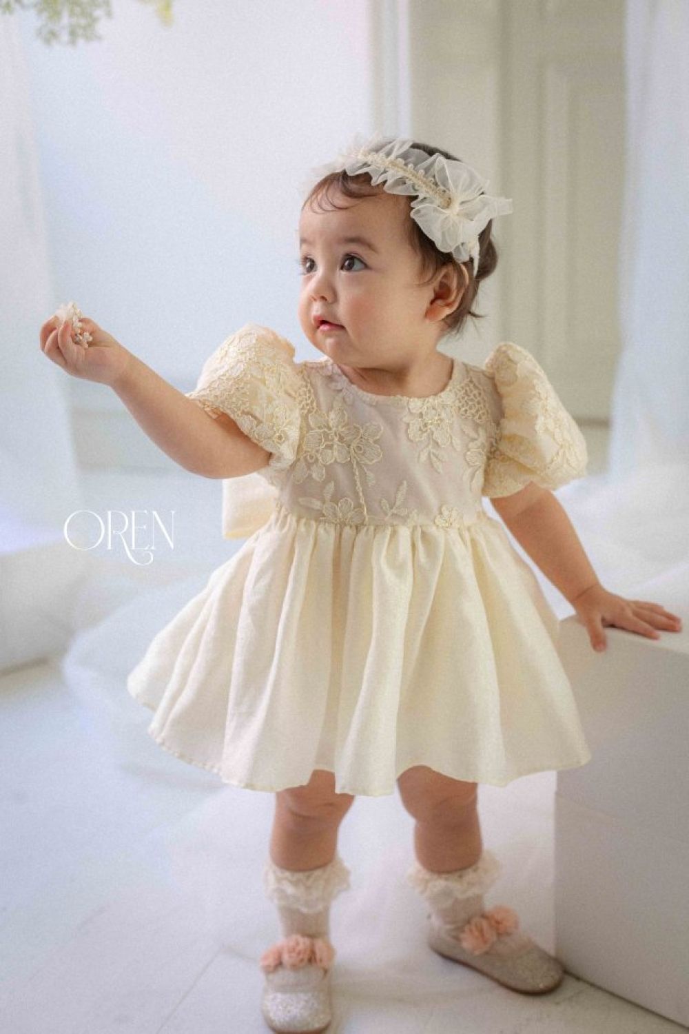 韓國童裝｜Oren Etta Bling 亮絲洋裝（寶寶連身衣）📏 尺寸  S-M 晨曦金