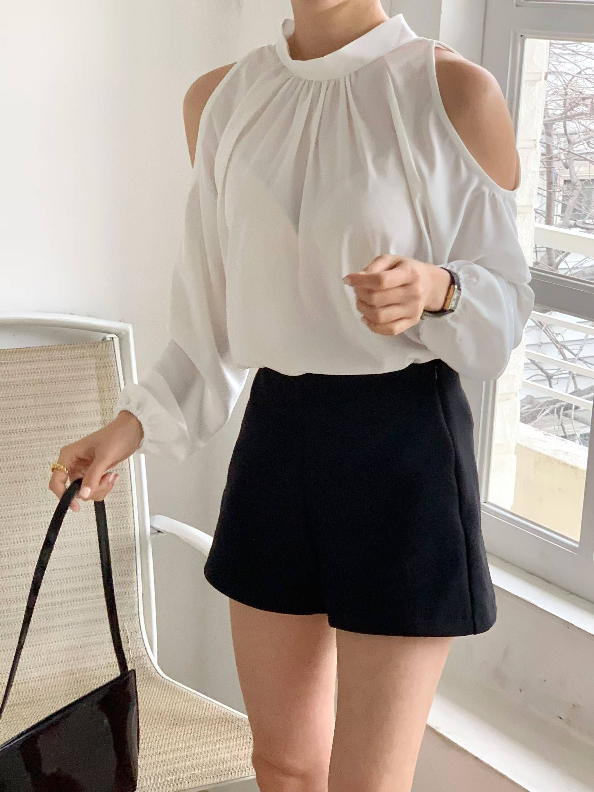 預購｜𝑩𝑹𝑷 挖肩抓皺雪紡上衣