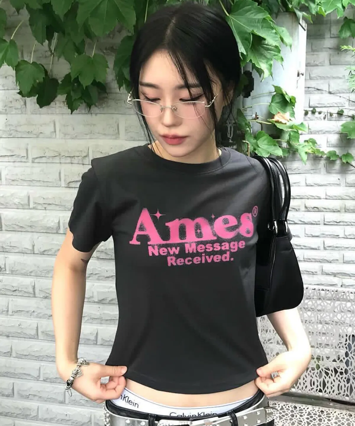AMES 短版T-SHIRT