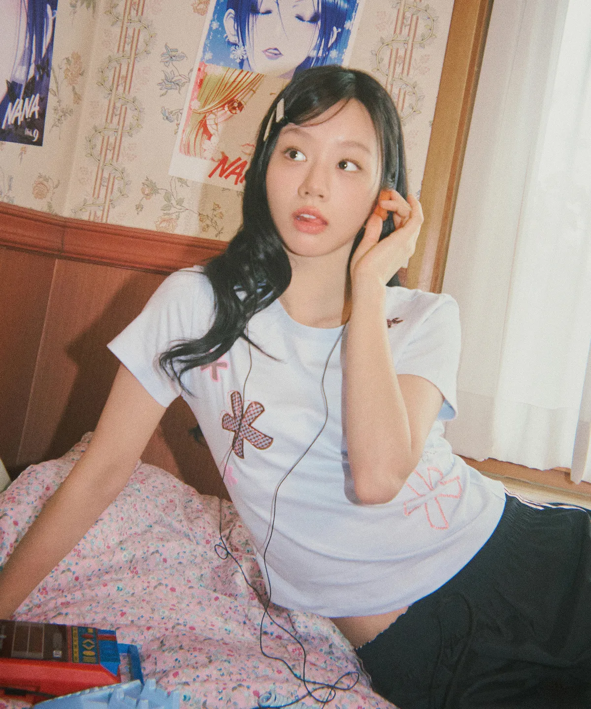 1993studio X 惠利 花朵貼布  T-SHIRT