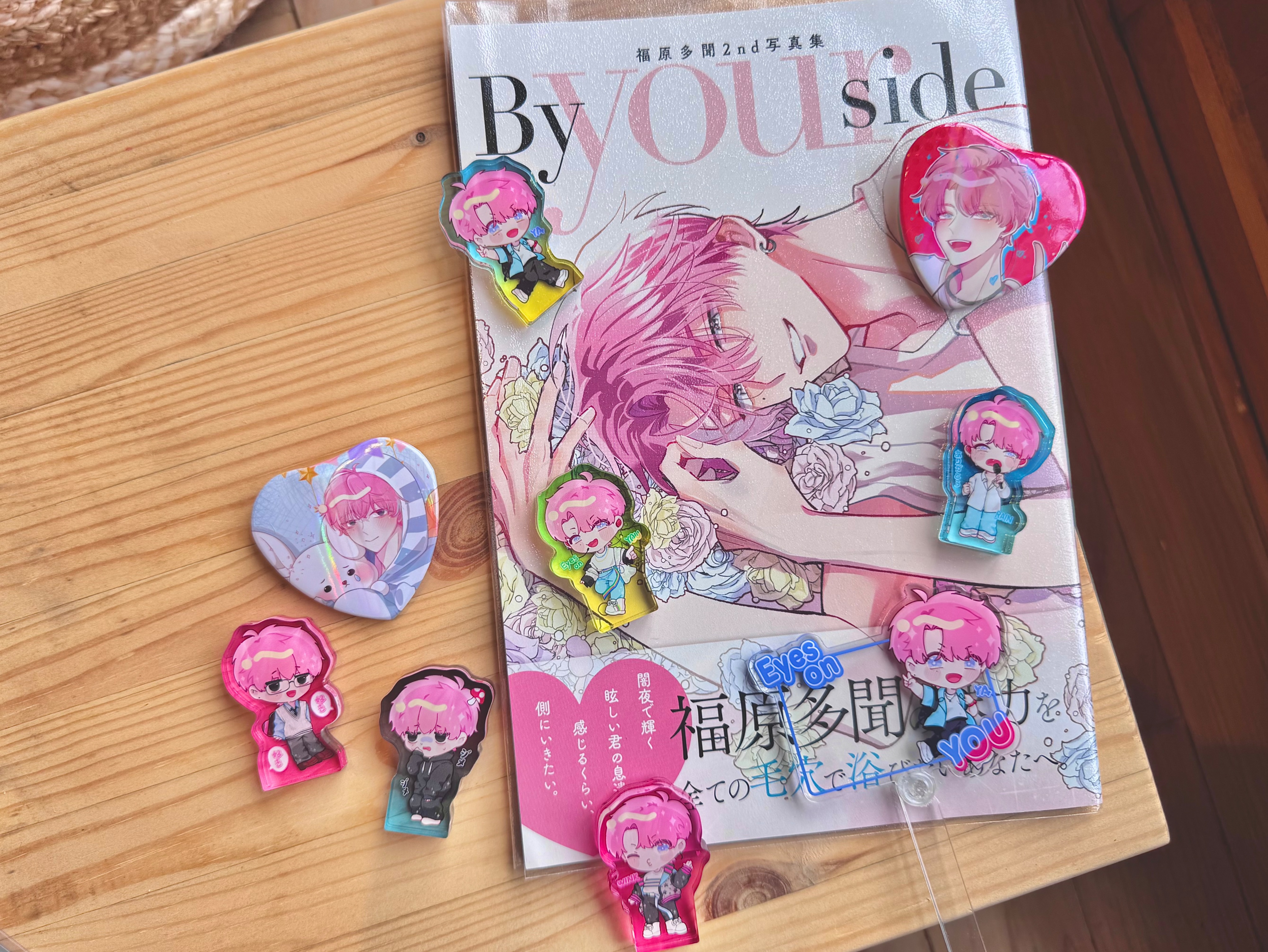 多聞彩虹愛心徽章（繪師：楓黎）