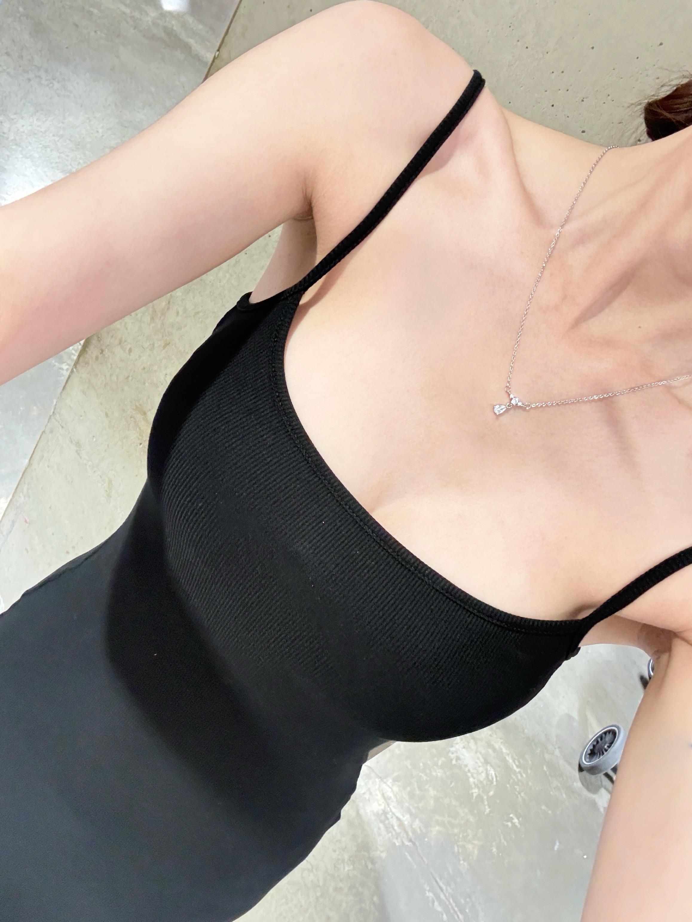 貼身細肩帶魚尾洋裝（可調節）