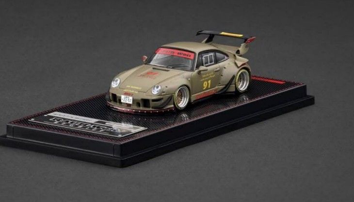 993
