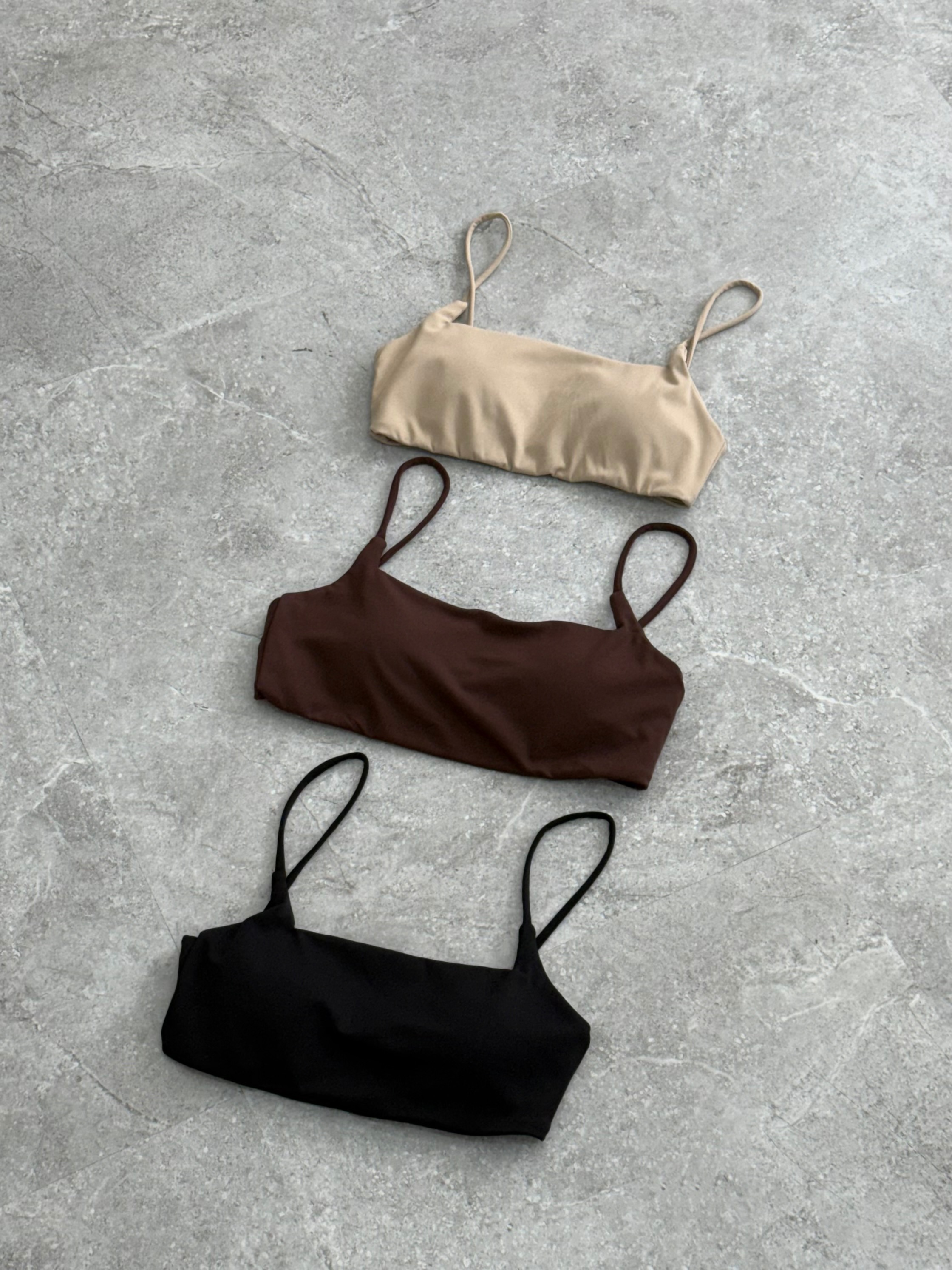 B01 | 美式細肩短版Bra top （3 colors）