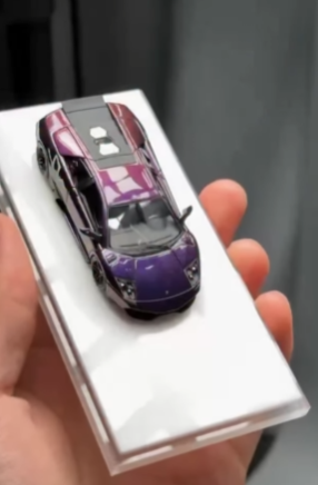 WAM 1/64 LP670 變色龍版本