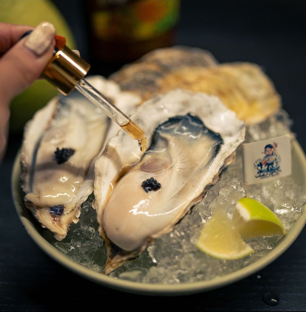 【七月限定免運・贈送生蠔刀】海味冷凍生蠔 | 鮮甜無腥味 | 老饕指定 | 餐酒館＆酒吧指定款｜大生蠔100-150g