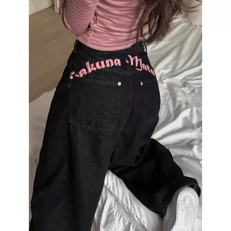 ꒰韓系粉色字母刺繡寬鬆牛仔褲꒱