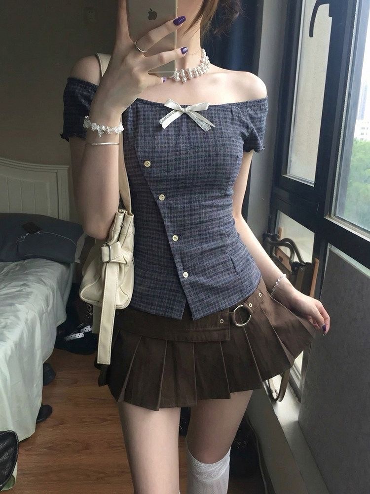 ꒰復古風特別斜邊露肩蝴蝶結套裝꒱♡襯衫+短裙
