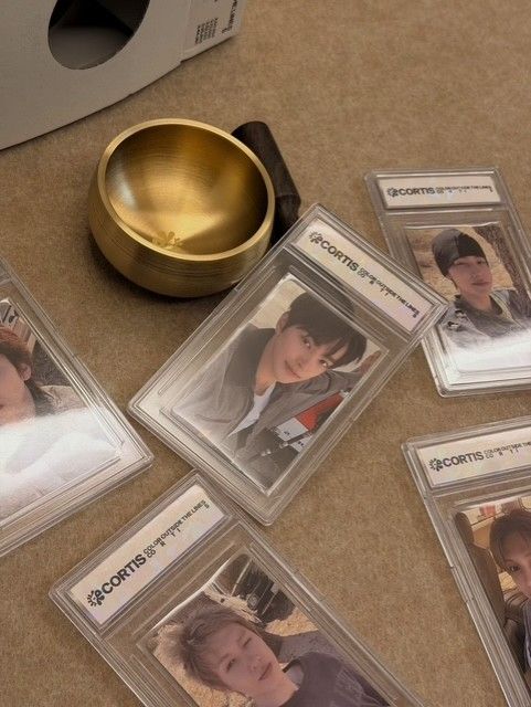 （現貨） Cortis  球專 Popoyoi Greengreen 各式專輯 閃亮膜 自製卡磚 （不含卡）
