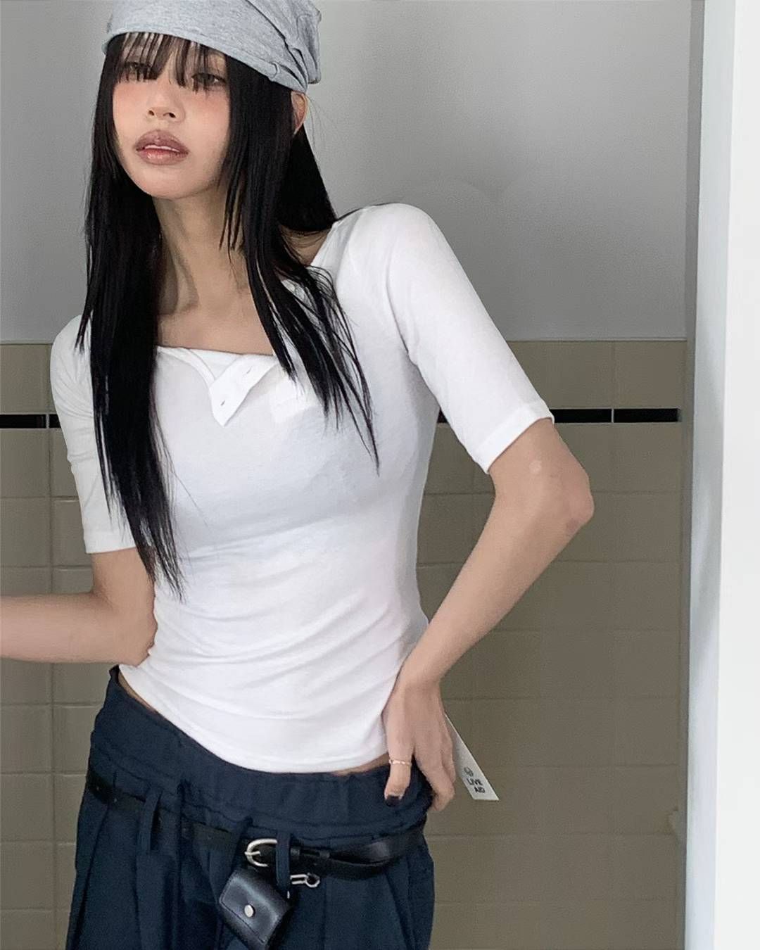 A20*小圓釦棉質短袖T（天藍／黑／白）