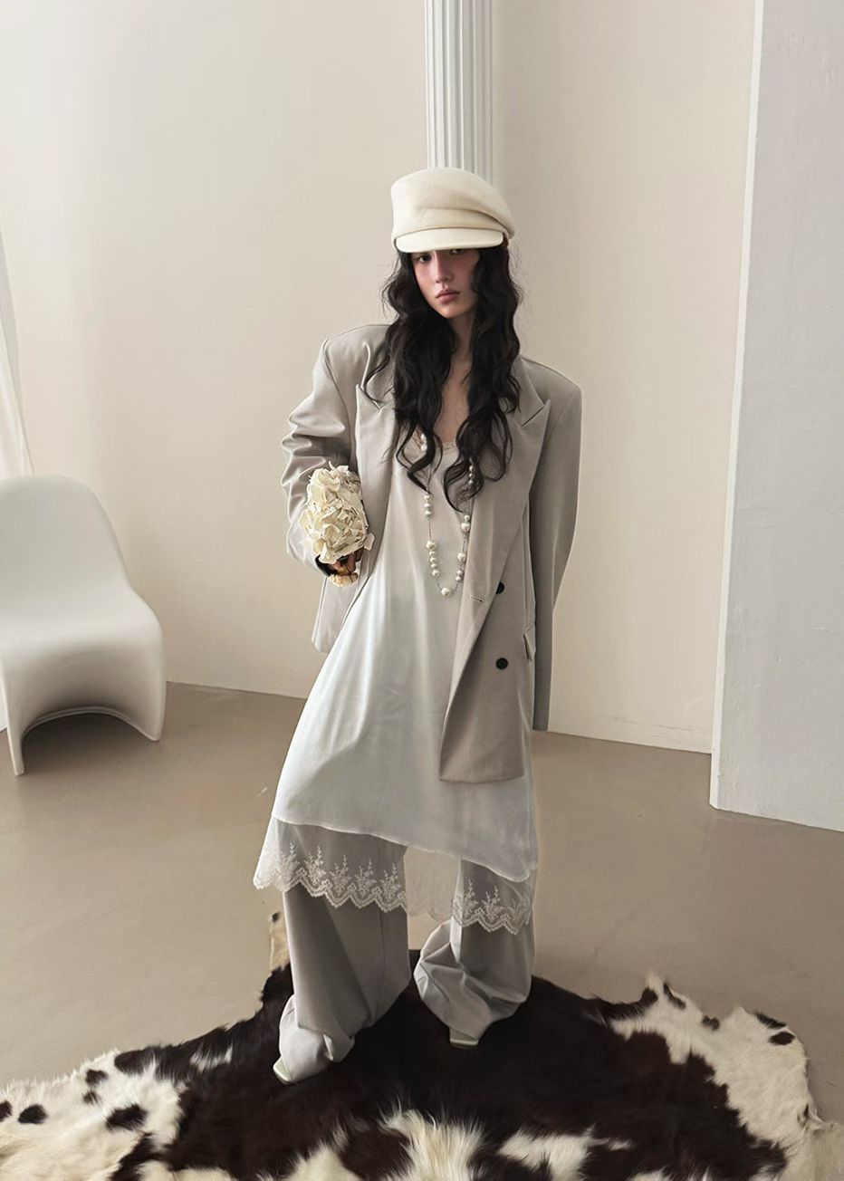 A5*蕾絲優雅百搭長洋（黑/白）