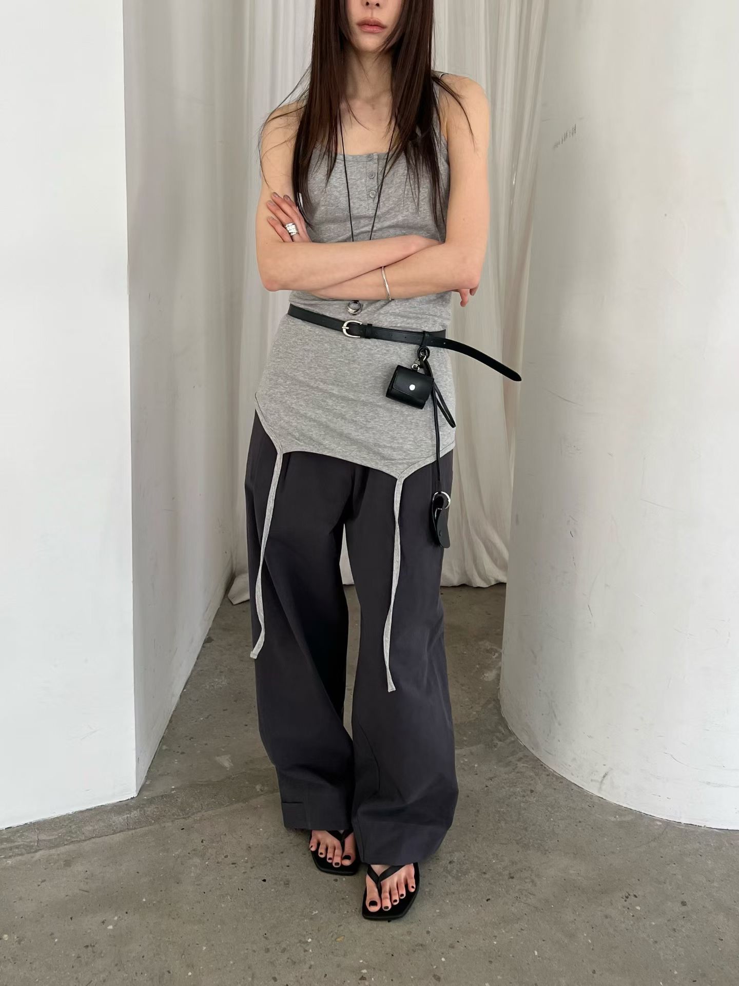 A7*歐膩大推背心三穿三色（黑灰白）