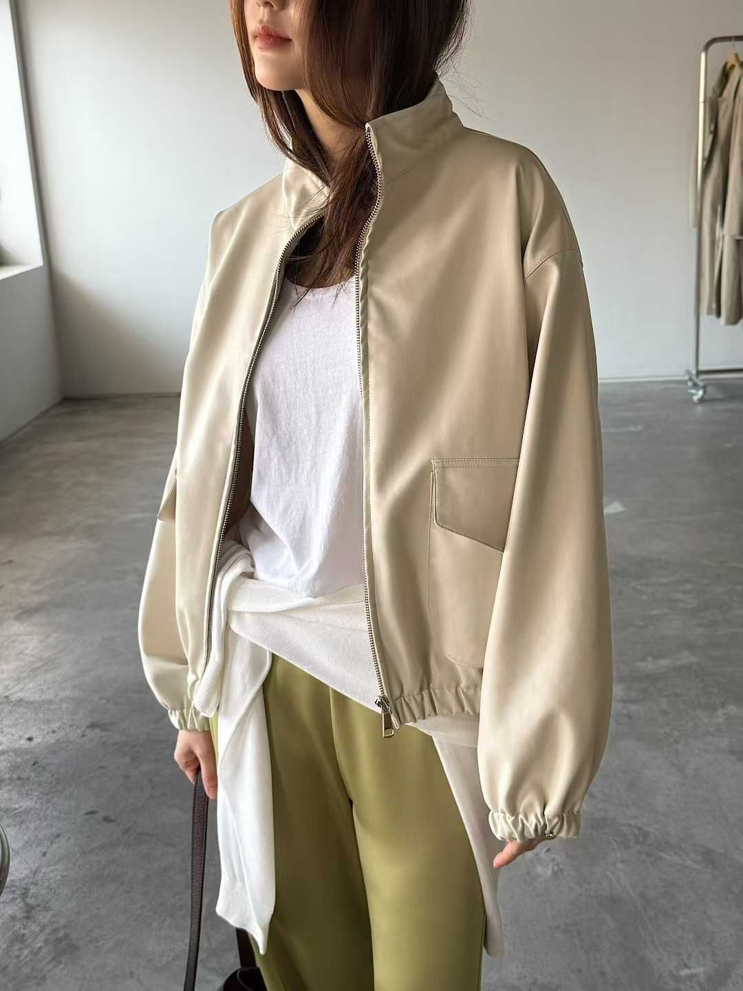 A18*皮革感飛行夾克（米白/黑）