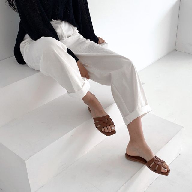 A37*編織皮革平底拖鞋-黑 咖 白（230-250）