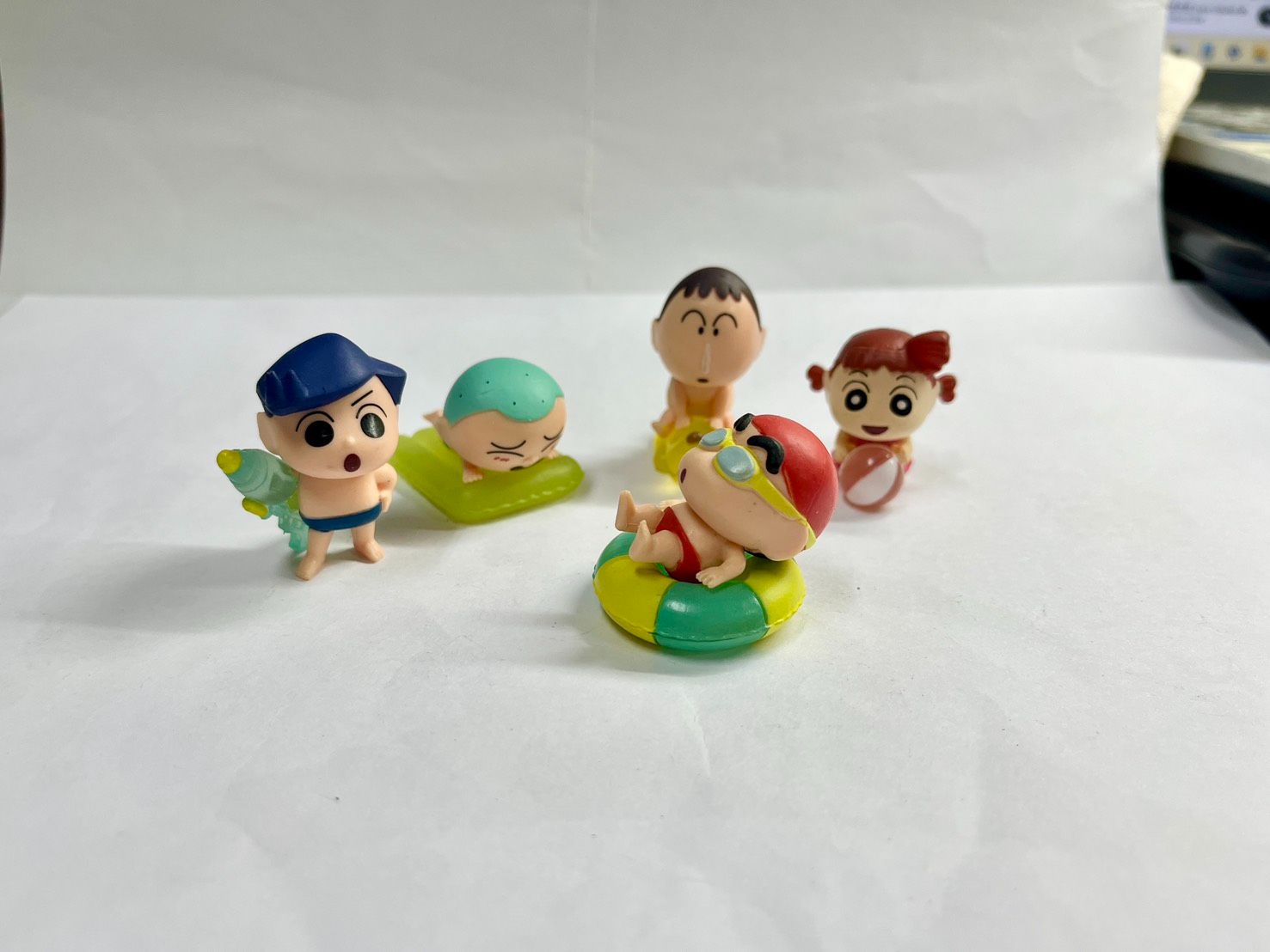 BANDAI 蠟筆小新游泳小隊扭蛋 擺飾公仔5款