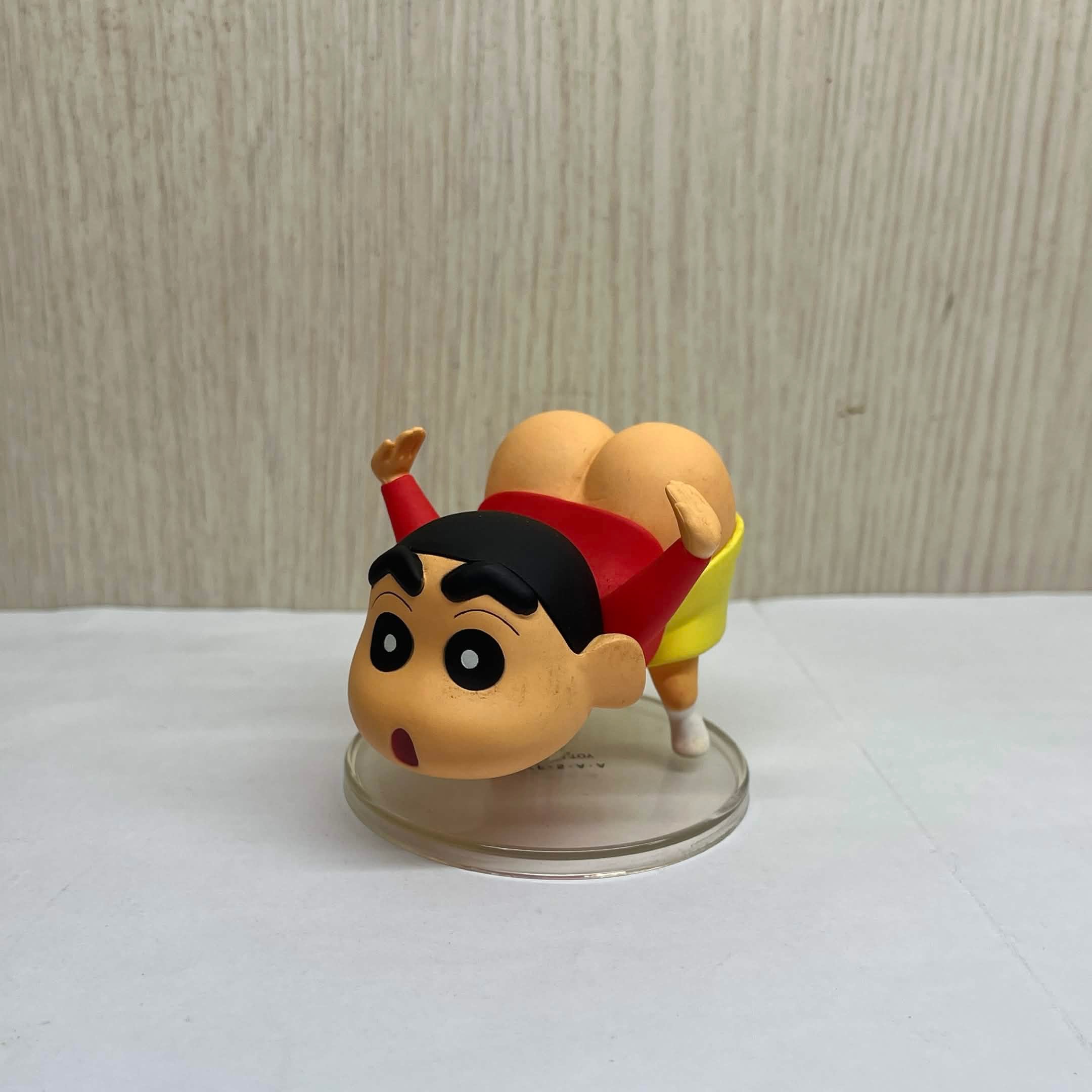 蠟筆小新露屁屁外星人公仔
