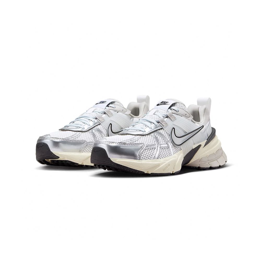 W Nike V2K Run Summit White Metallic Sliver 金屬銀 FD0736-100