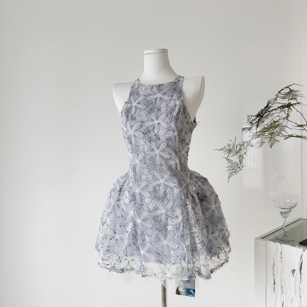 霧藍色盤帶花朵公主蓬蓬洋裝