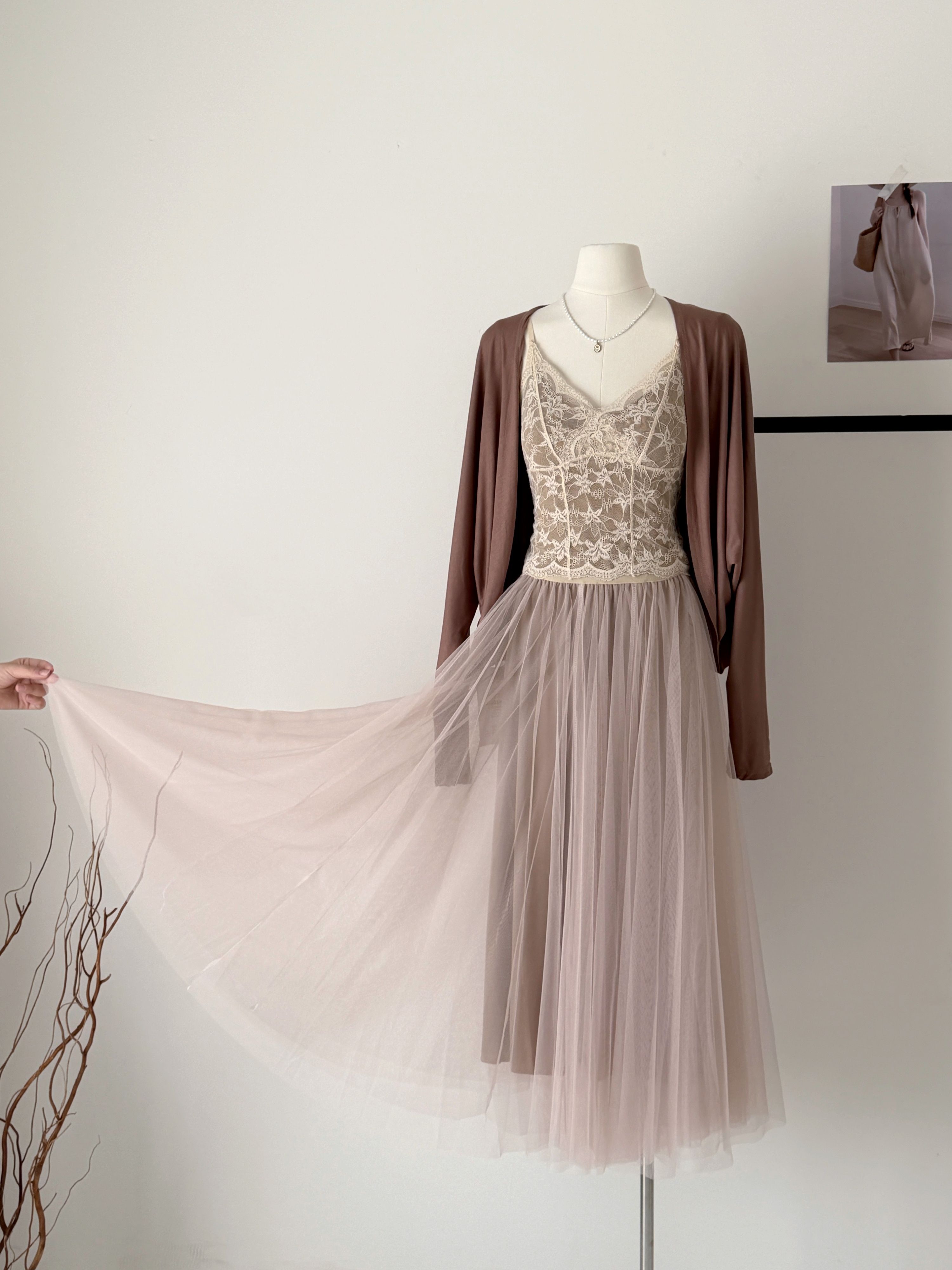 純欲風蕾絲背心+防曬外套+長裙三件套裝