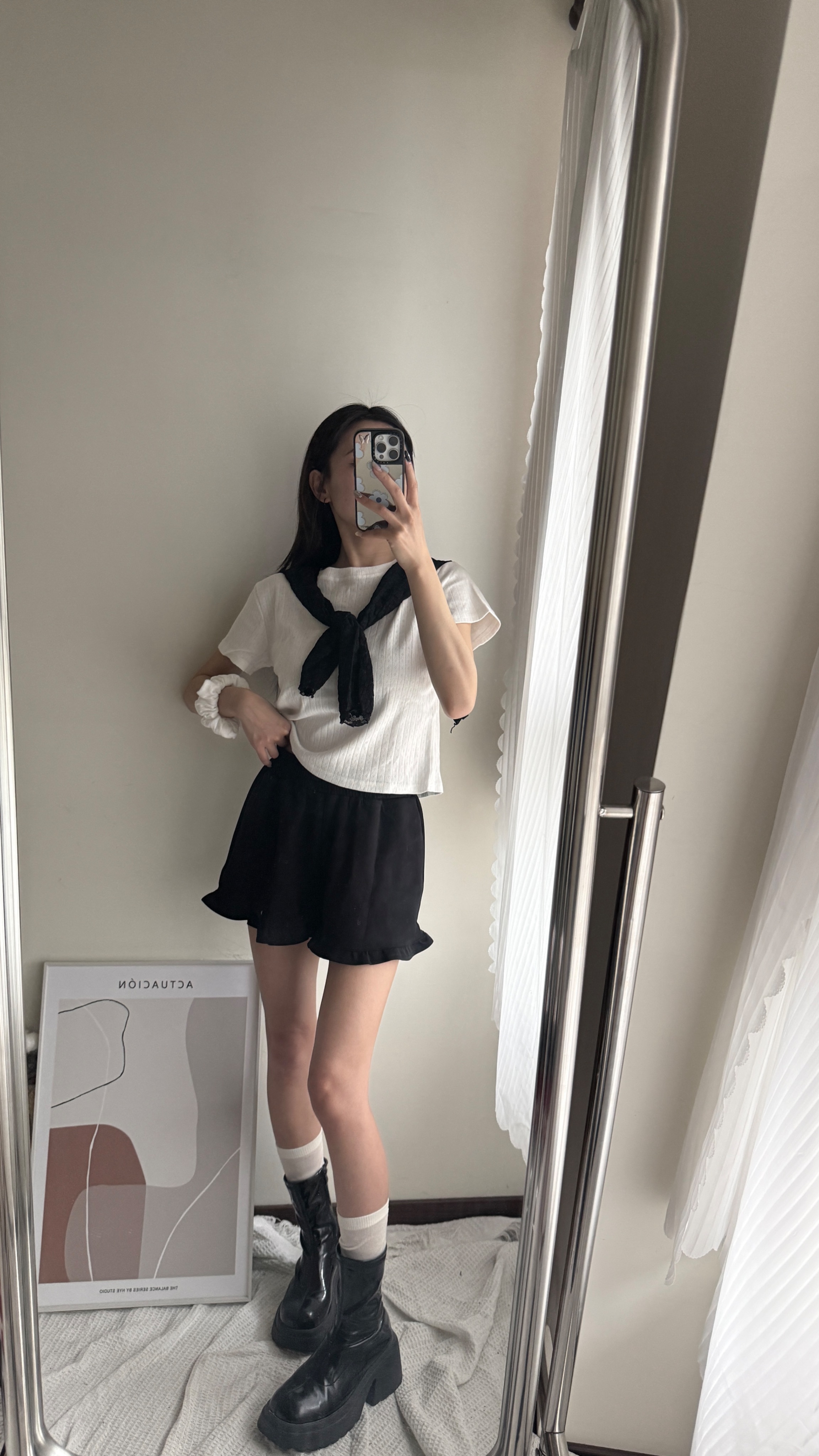 🛒小花壓紋圓領短袖上衣*附髮圈