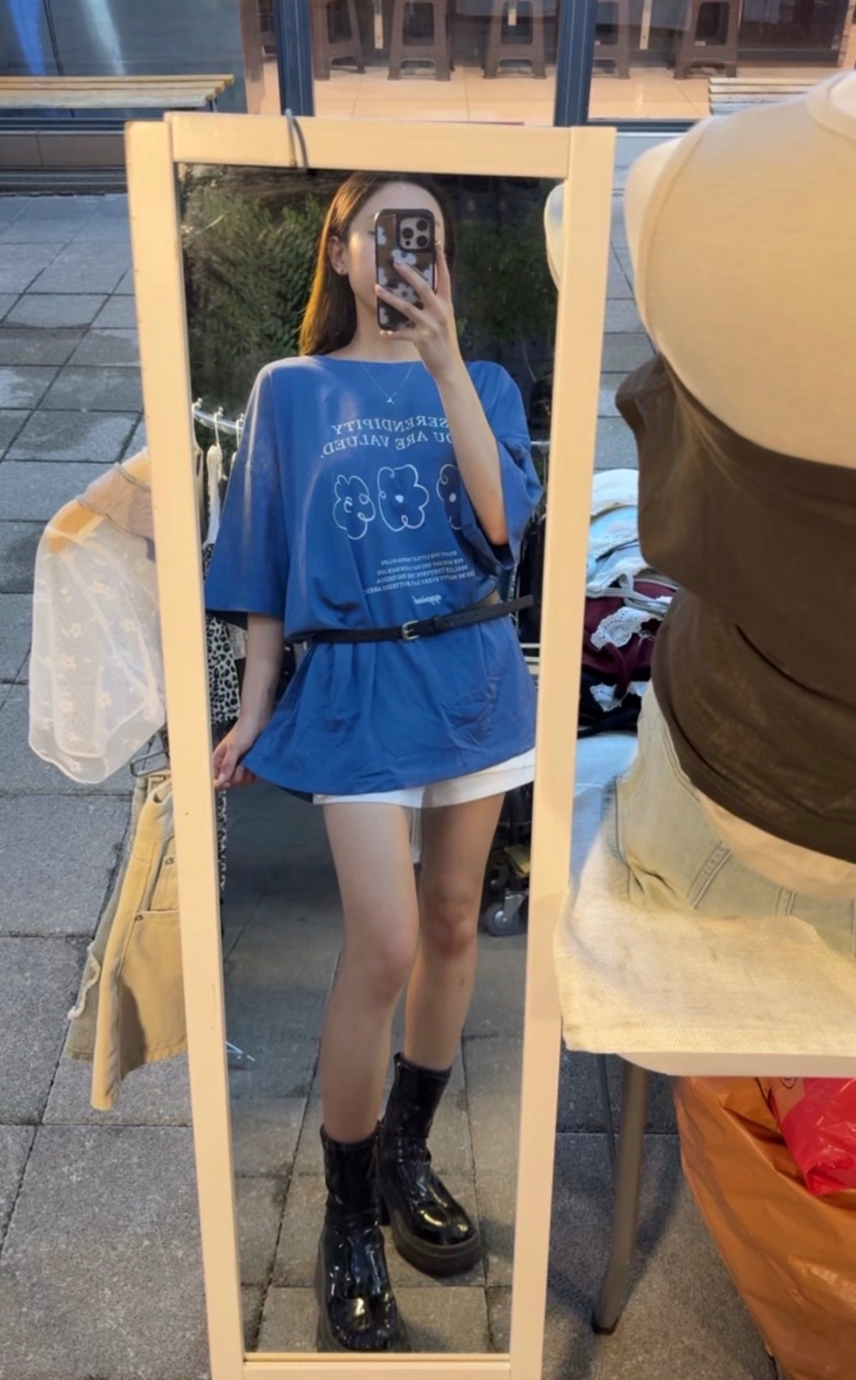 🛒塗鴉小花寬鬆棉T