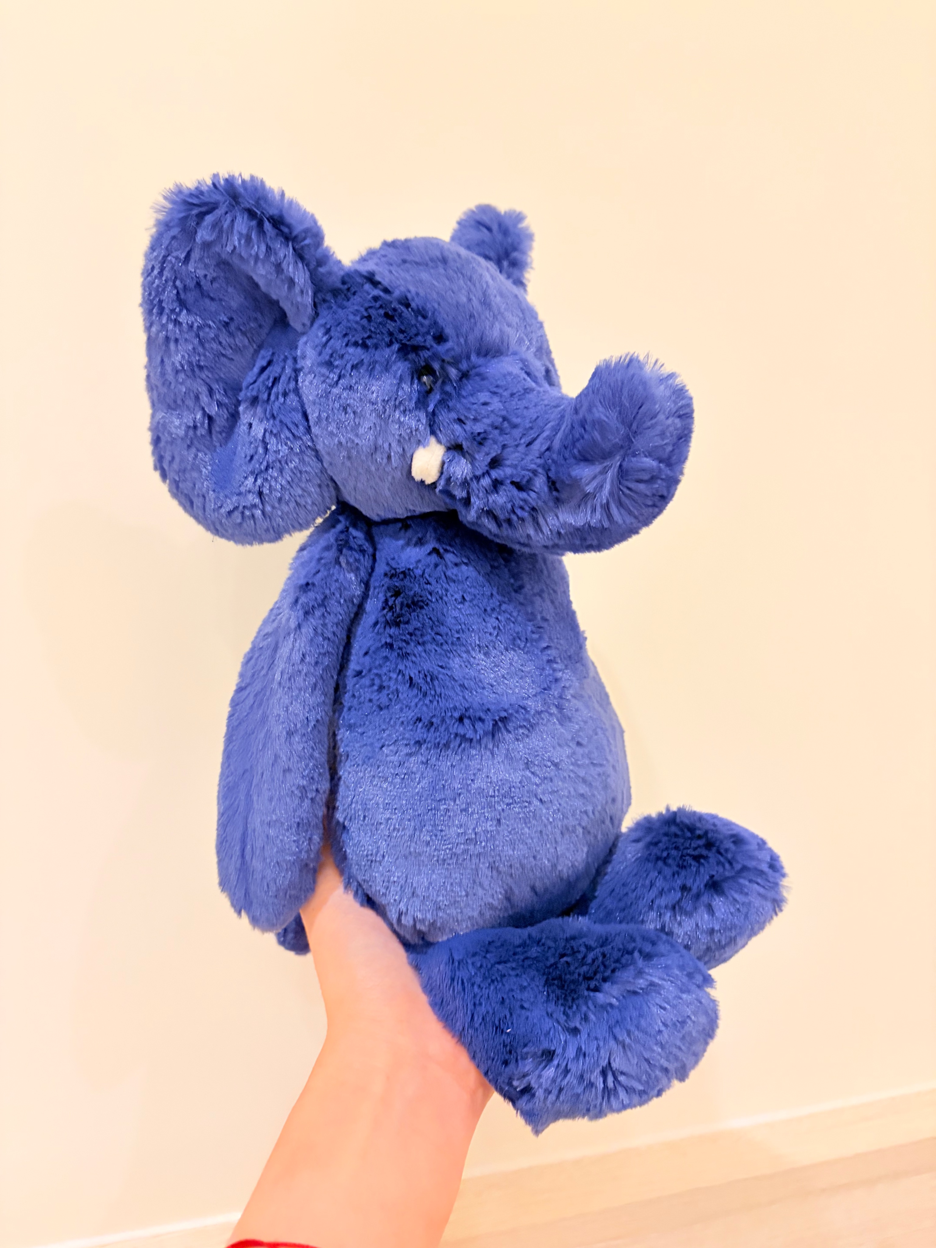 （已絕版）Jellycat 深藍害羞大象 Bashful blue elephant