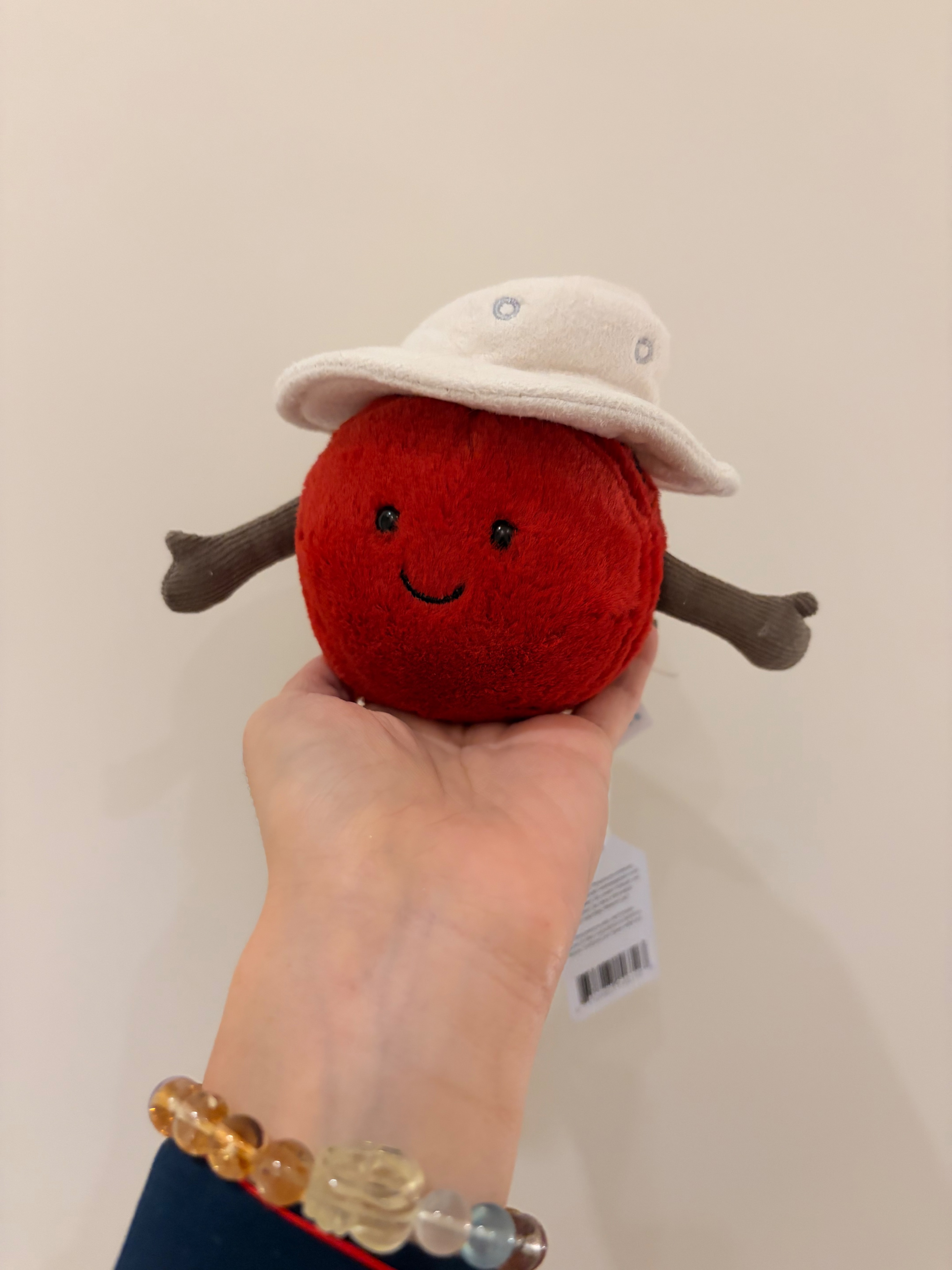 （已絕版）Jellycat 趣味紅色板球 Amuseables Sports Cricket Ball