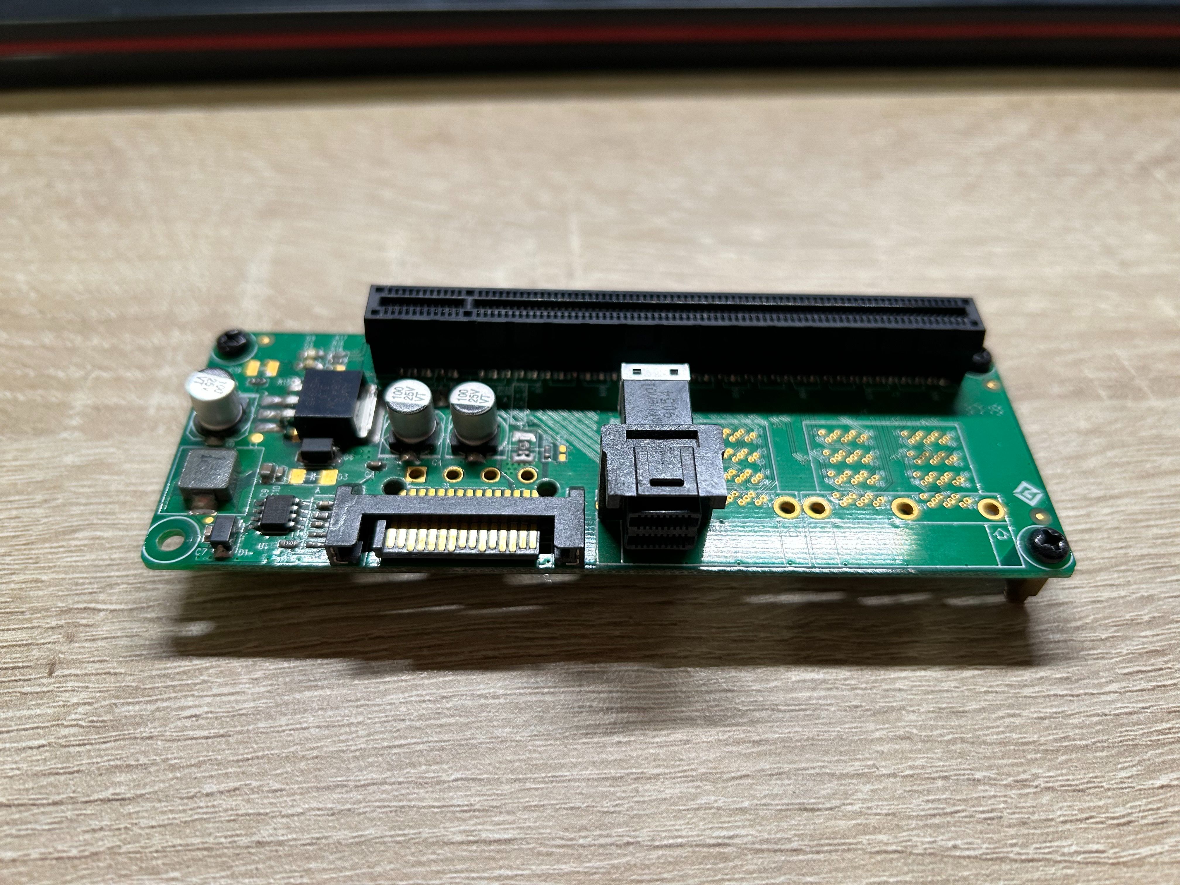 SFF-8643 相關設備