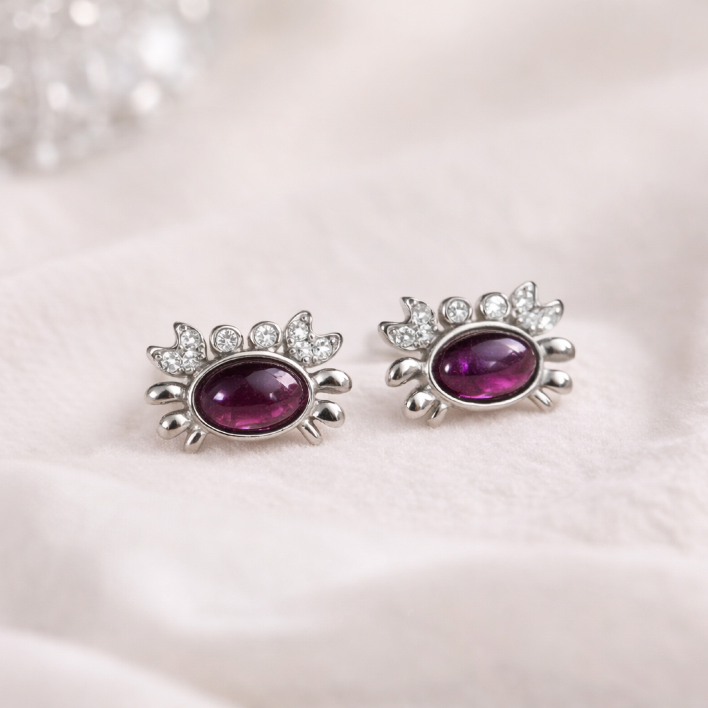 ［紫莓小蟹］紫牙烏石榴石耳釘