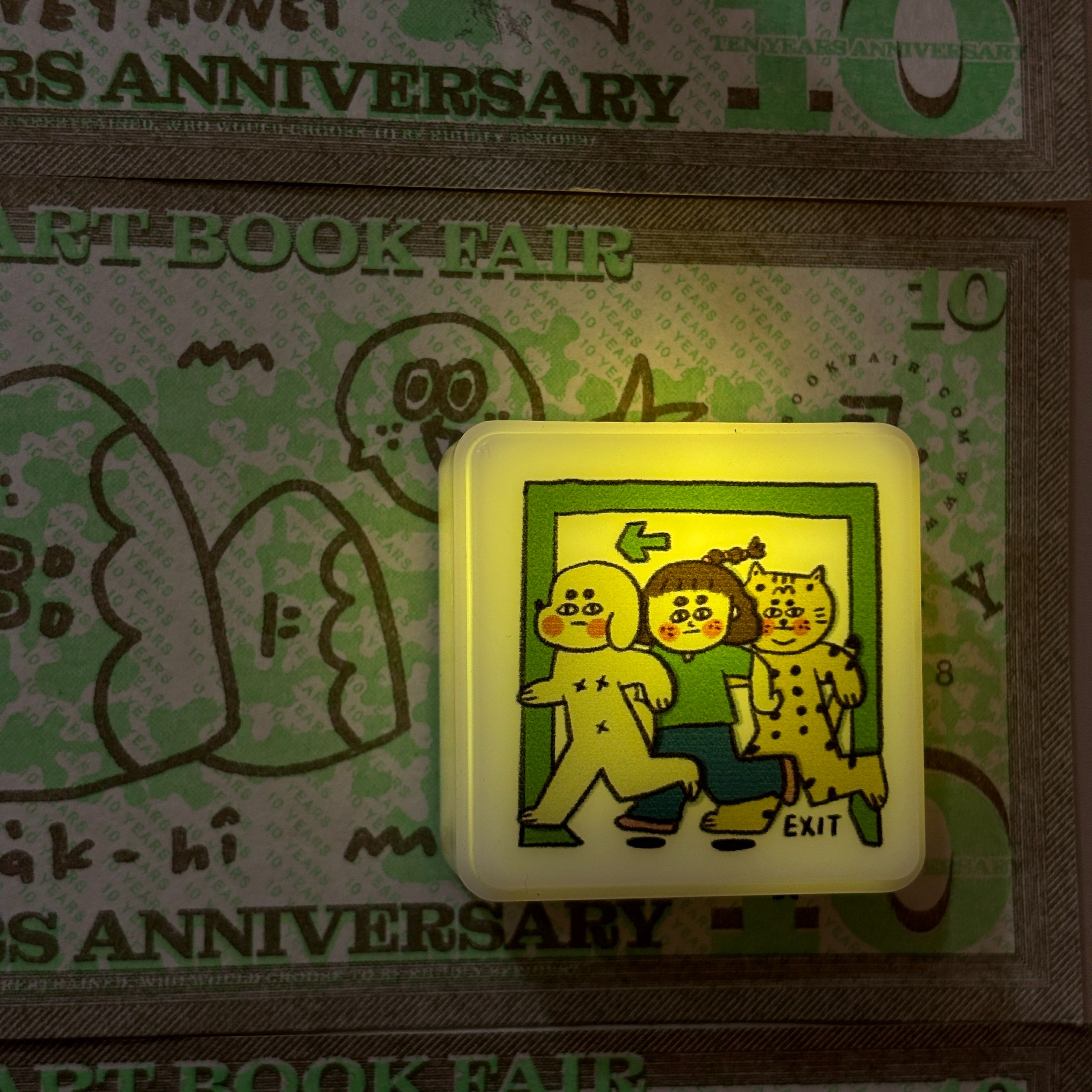 逃生出口 / 拎拉找代駕 迷你燈箱