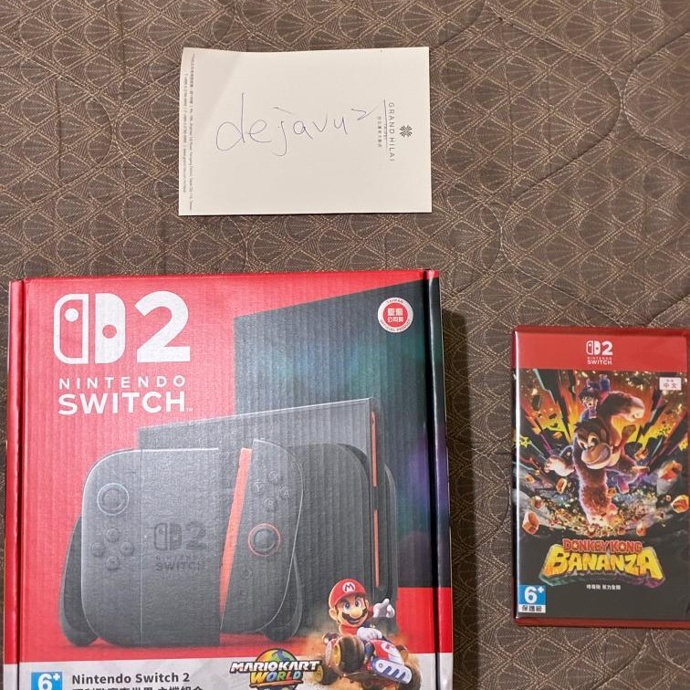 Switch 2 瑪莉歐賽車同捆主機，NS2 Pro控制器，遊戲片