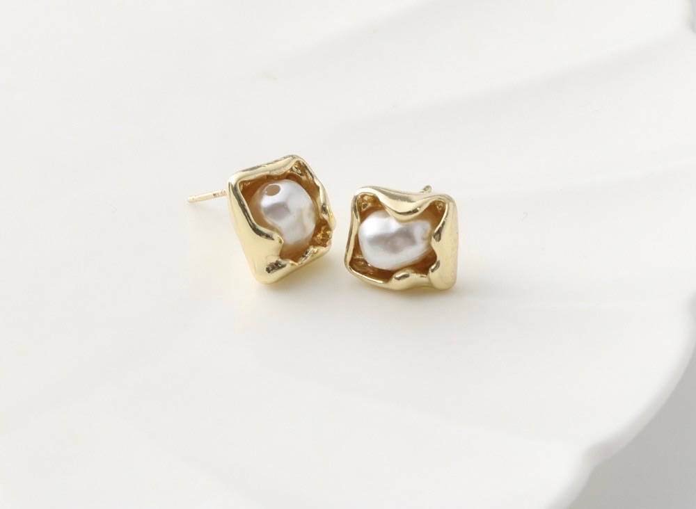 正韓🇰🇷精緻奢華珍珠耳環 抗敏925銀針