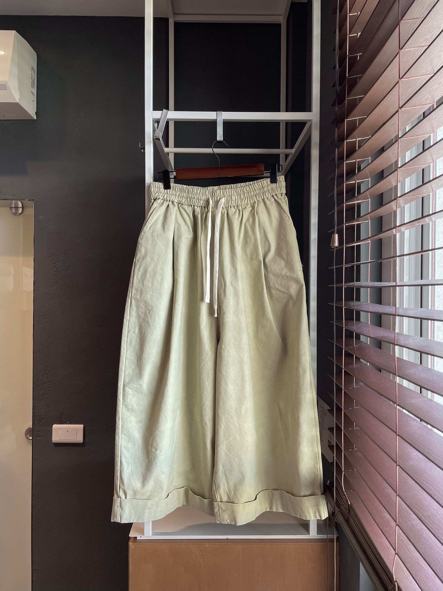 Pangkupangku 日系感工裝休閒寬褲