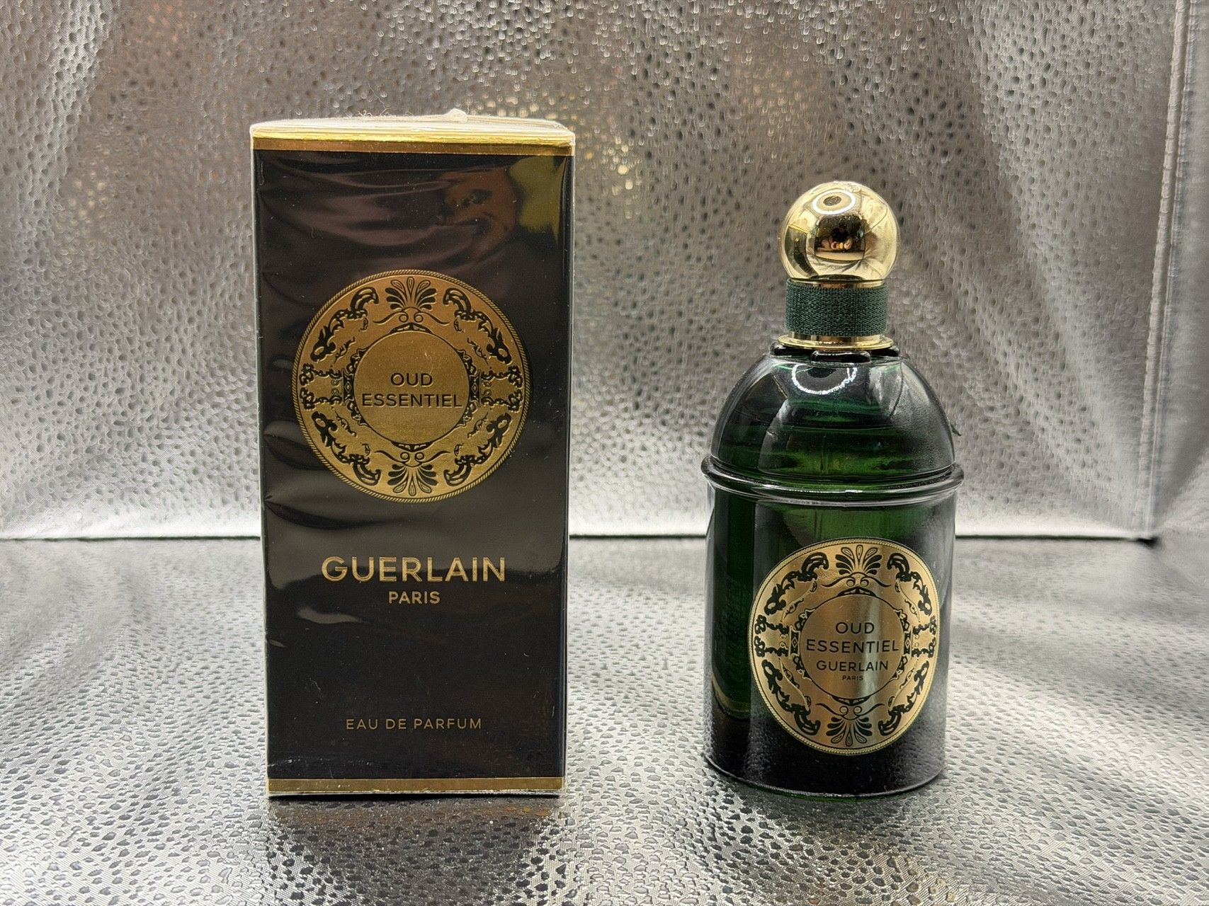 Oud Essentiel （烏木凝香） by Guerlain