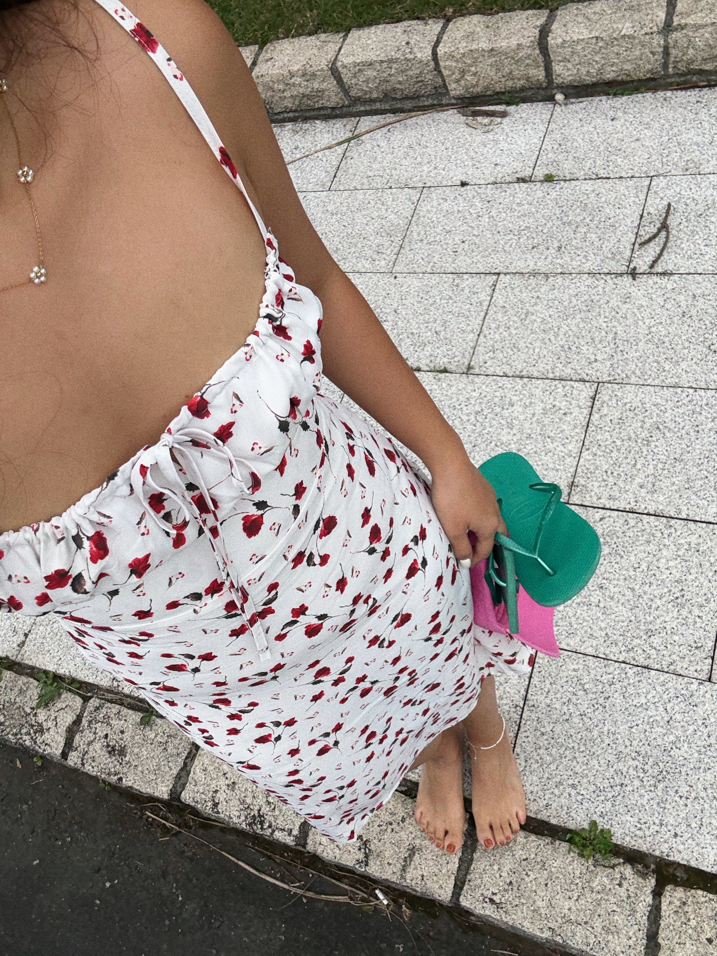 紅白碎花長洋裝 渡假洋裝 肩帶可調整 不透有內裡