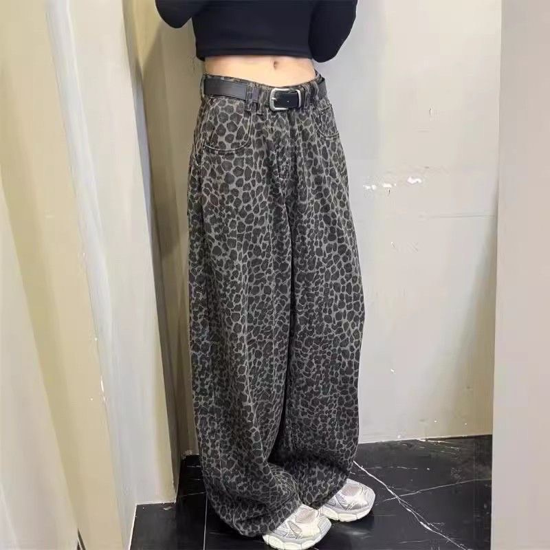 A02 個性滿版豹紋牛仔寬褲